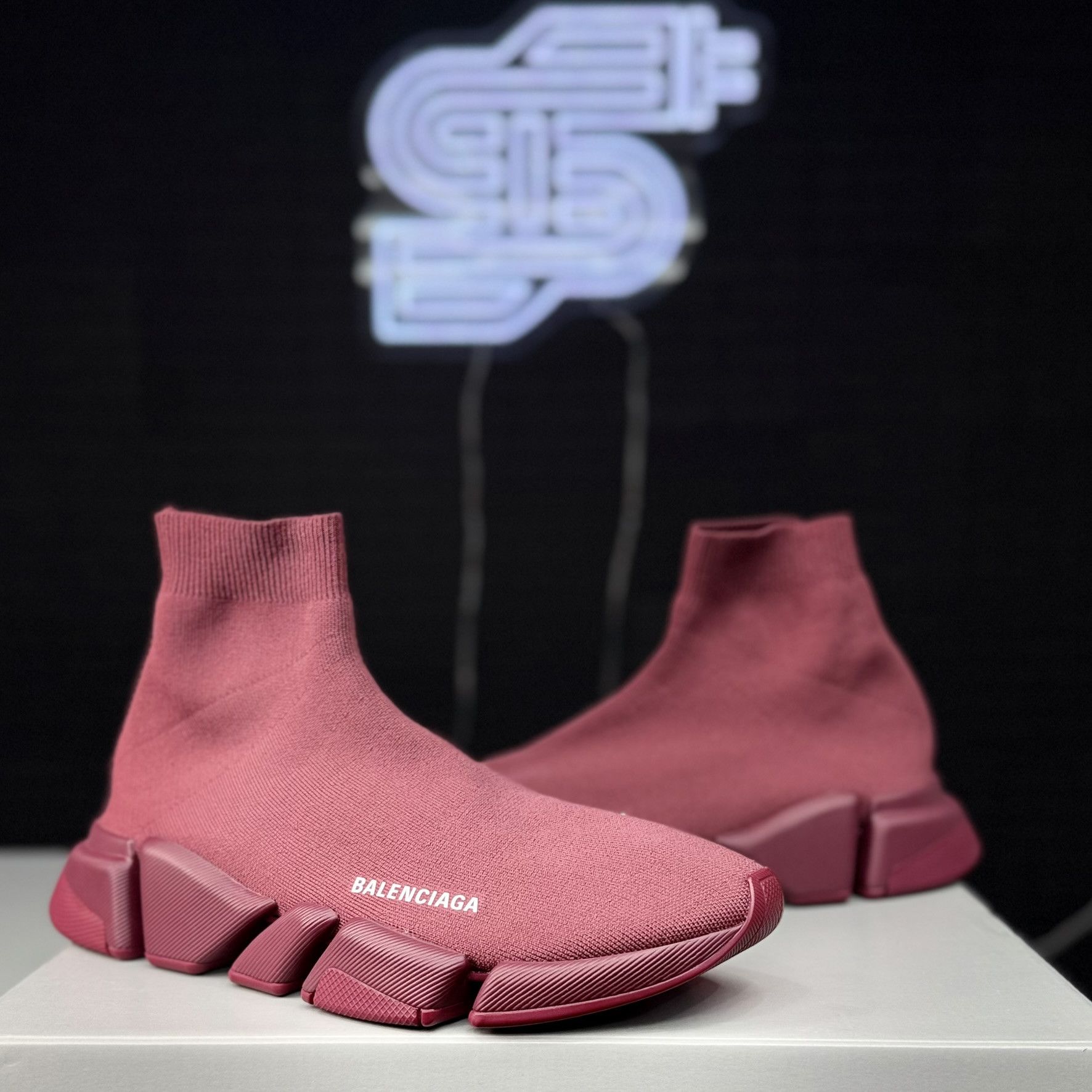 Balenciaga Balenciaga Speed 2.0 Trainer Burgundy Size US 9 / EU 42 - 3 Thumbnail
