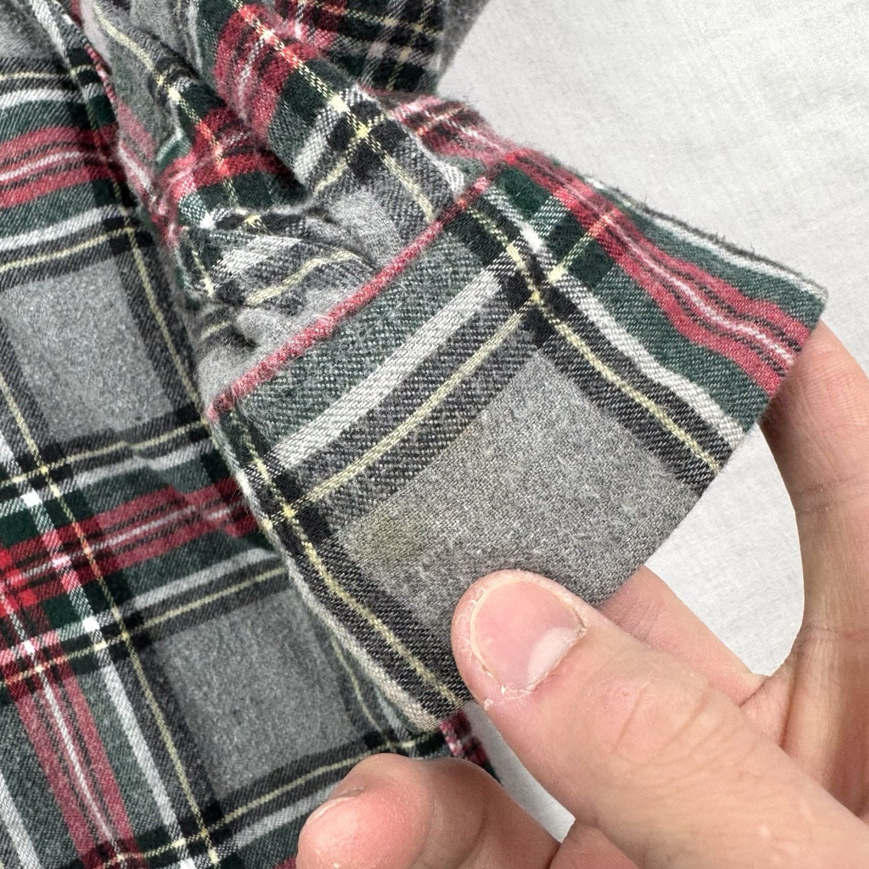 Vintage VINTAGE L.L. Bean Button-Up Shirt Plaid Gray Adult XL Long Sleeve Regular Mens 90s Outdoor Size US XL / EU 56 / 4 - 4 Thumbnail