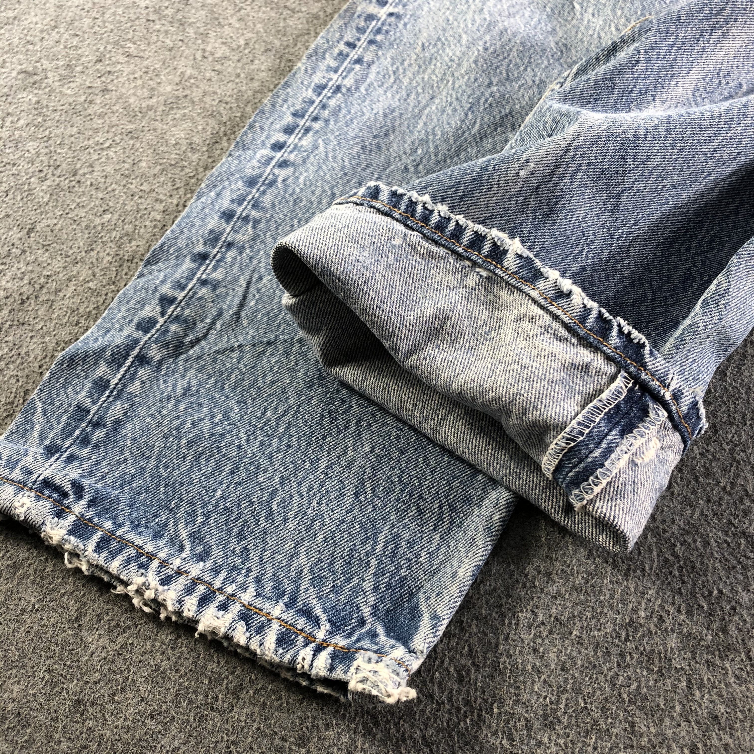 Levi's 90s Vintage Blue Wash Levis 501 Jeans-J3606 Size US 28 / EU 44 - 7 Thumbnail