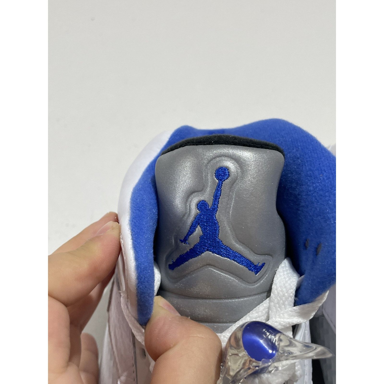 Jordan Brand NIKE JORDAN 5 WHITE STEALTH 2021 SIZE 9.5 NEW Size US 9.5 / EU 42-43 - 4 Thumbnail