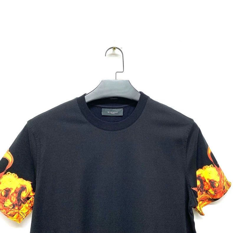 Givenchy Givenchy Black Flame Short Sleeve T-shirt 2506-Nextarrow Size US XS / EU 42 / 0 - 3 Thumbnail