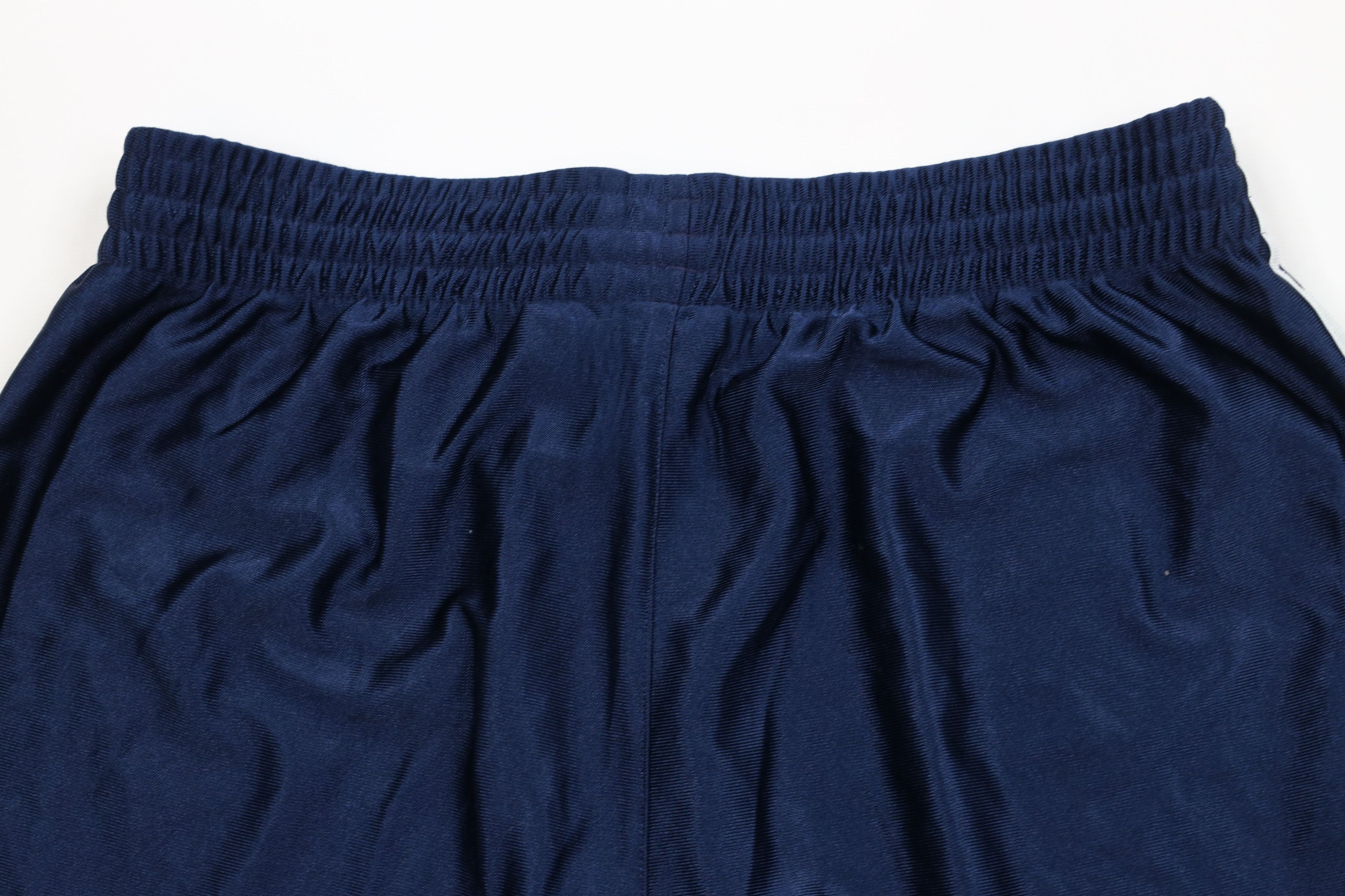 Adidas × Vintage Vintage Adidas Striped Gym Basketball Shorts Blue Polyester Size US 32 / EU 48 - 10 Thumbnail