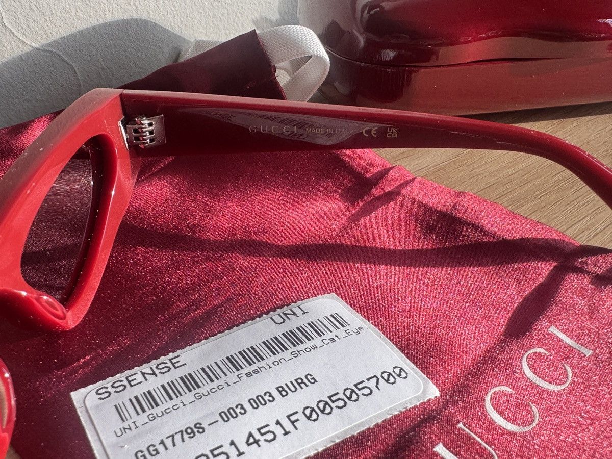 Gucci Burgundy Cat Eye Sunglasses Size ONE SIZE - 8 Thumbnail