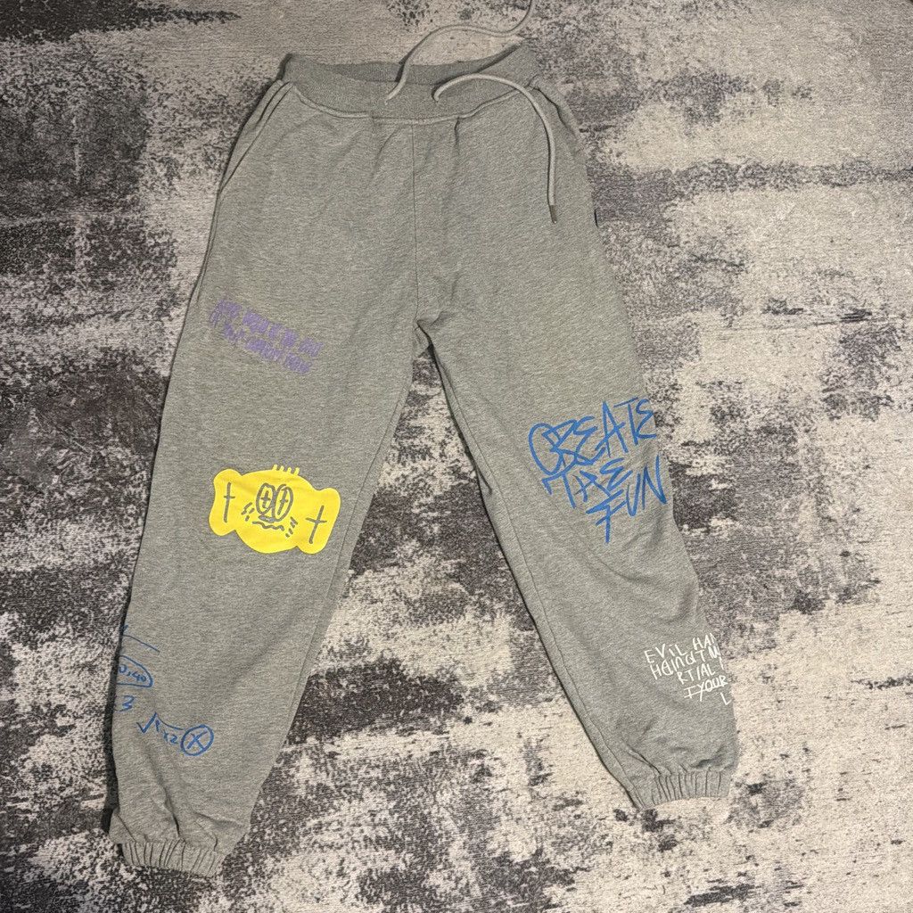 TAKA Original Taka original Grey + yellow graphic sweatpants Size US 29 - 1 Thumbnail
