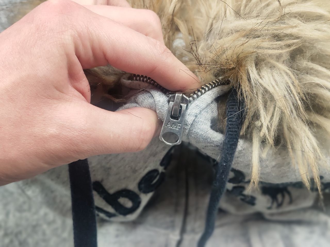 Abercrombie & Fitch Abercrombie Vintage Y2K crazy fur zip Hoodie if six was nine Size XS / US 0-2 / IT 36-38 - 11 Thumbnail