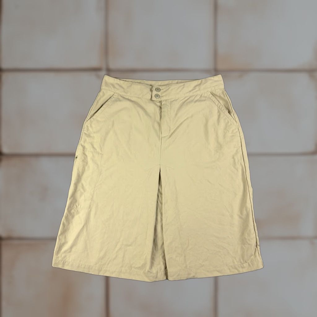 Patagonia VINTAGE Patagonia Skirt Women’s 14 Beige Nylon Pleated Front Outdoors Cargo Pockets Lightweight Long Size 36" / US 14 / IT 50 - 1 Thumbnail