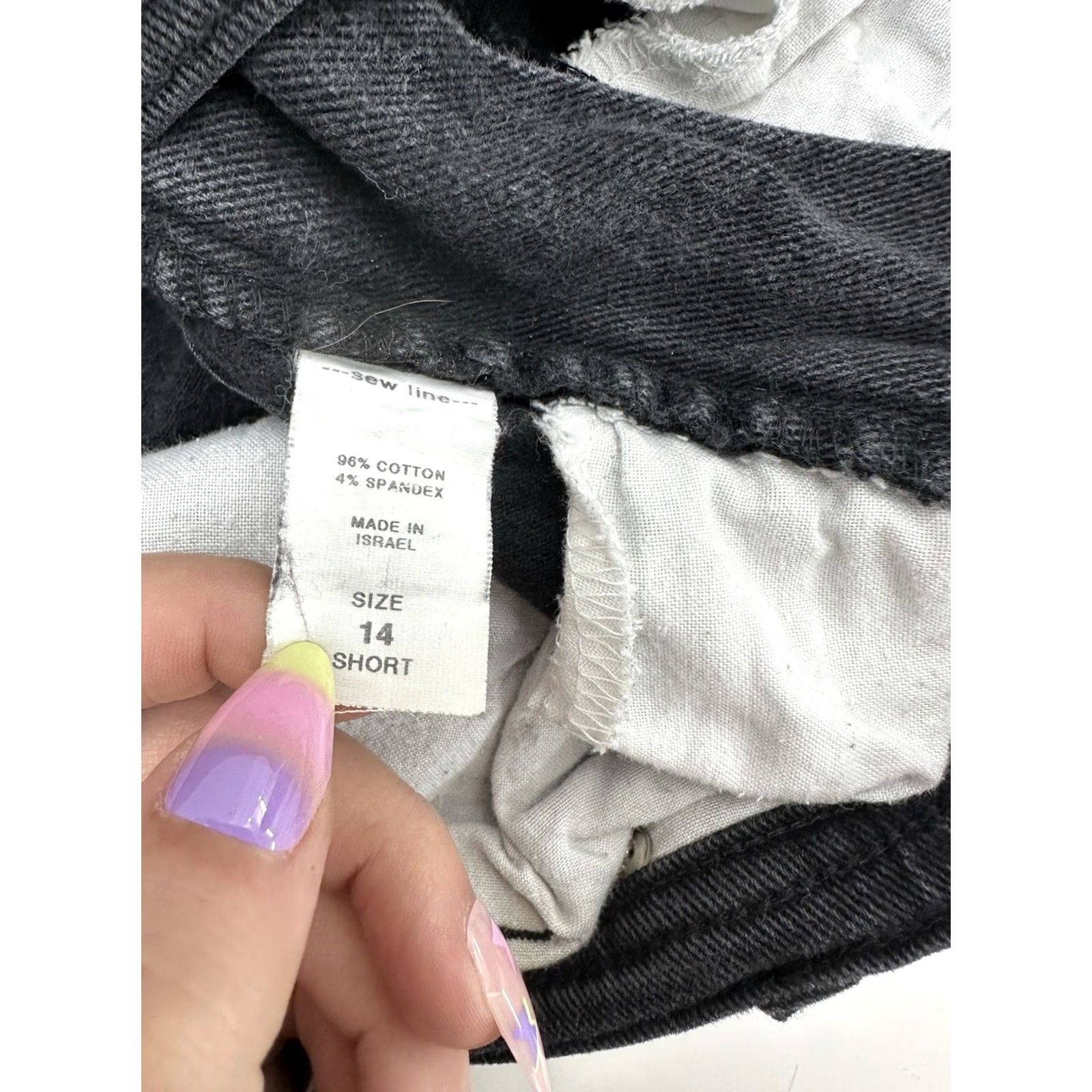 Gloria Vanderbilt Gloria Vanderbilt Jeans Size 14 Short Black Denim Women’s Jeans 5-Pocket Stretch Regular Rise High Waist Cotton Spandex Denim Pants Size 36" / US 14 / IT 50 - 4 Thumbnail