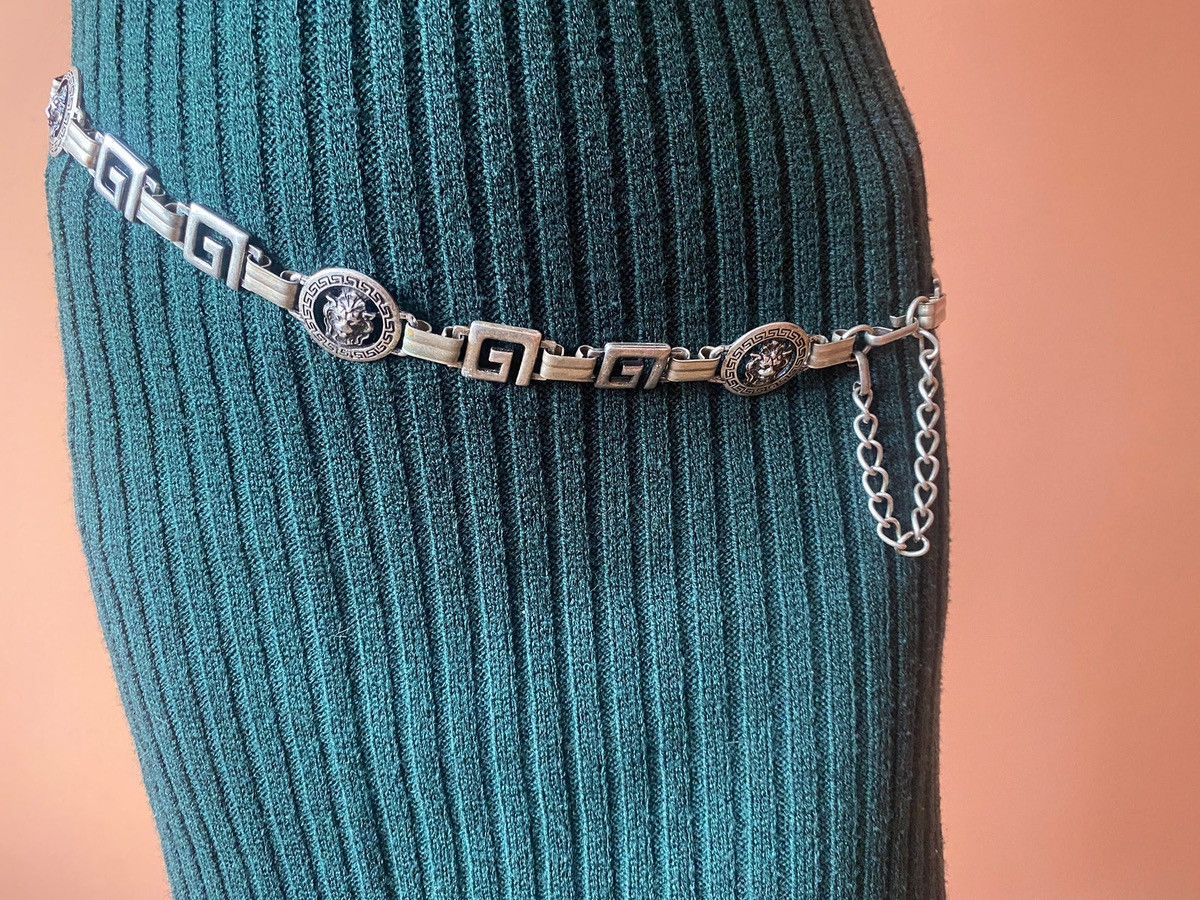 Versace 90s Versace Silver Italy Lion’s Head Chain Belt 32” Size ONE SIZE - 1 Thumbnail