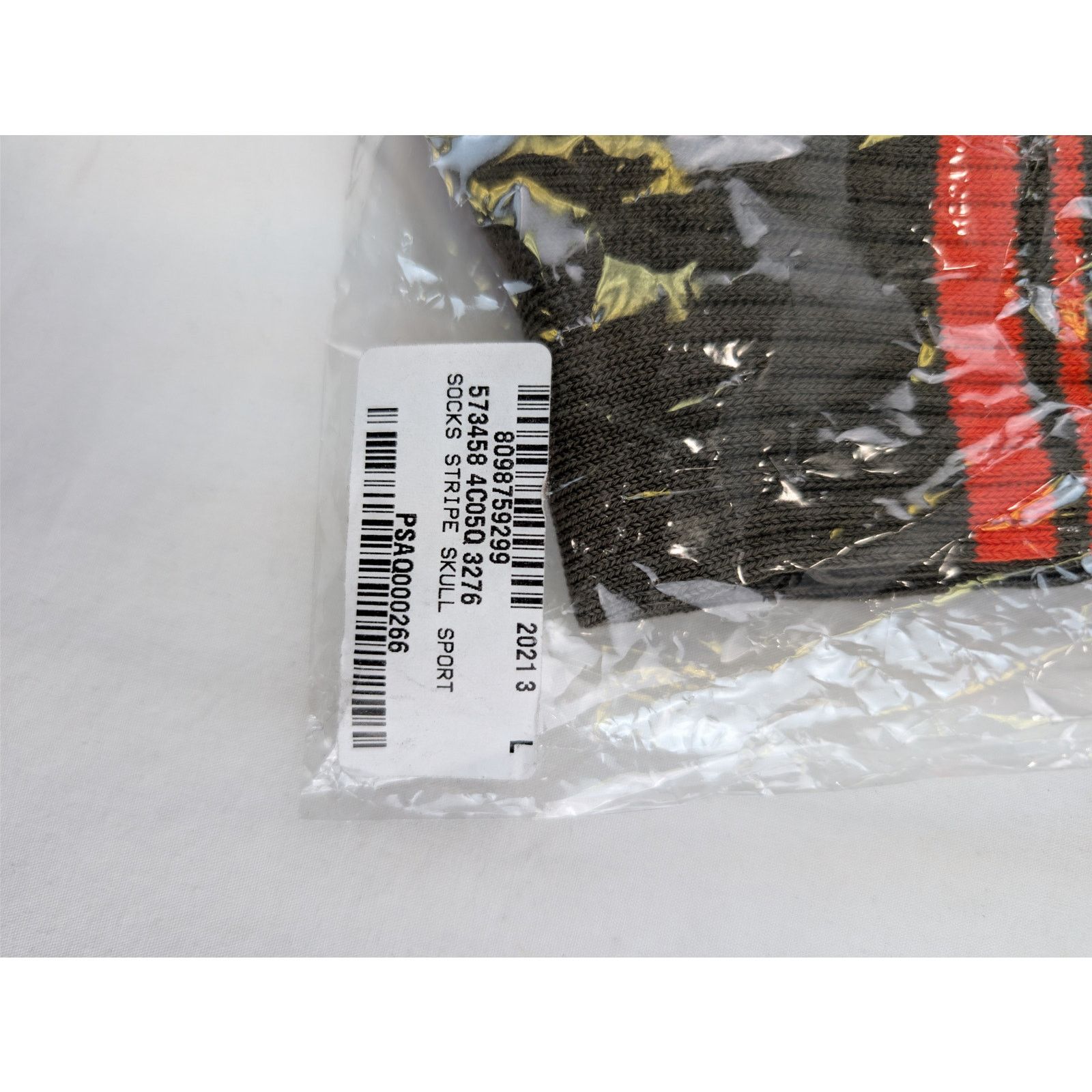 Alexander McQueen o1rshd1 Size: L / Stocks Stripe Skull Sports in Multicolor Size ONE SIZE - 12 Thumbnail