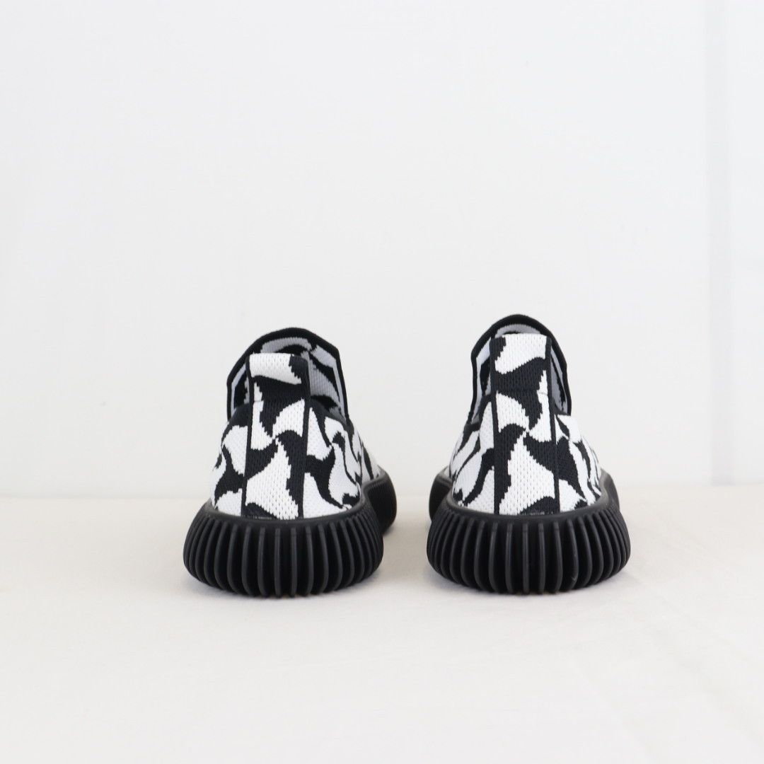 Bottega Veneta o1rshd1 Wavy Triagle Tech Knit Ripple Sneaker in Black Size US 8 / EU 41 - 7 Thumbnail