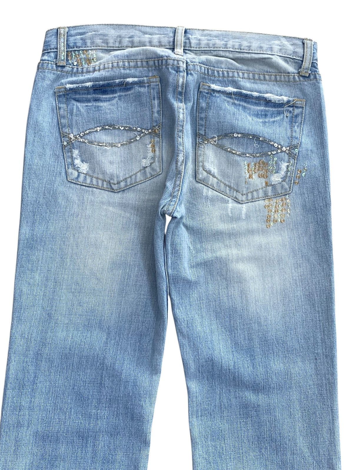 Abercrombie & Fitch Abercrumbie & Fitch Brand Emblised Style Flare Jeans Size US 31 - 4 Thumbnail
