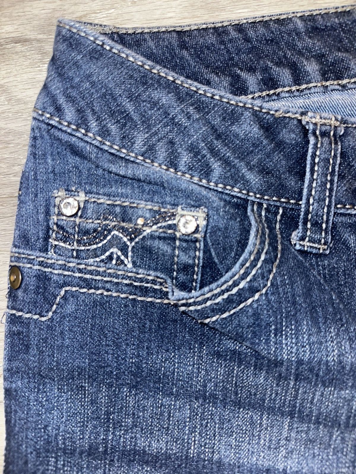Faded Glory Low Rise Bootcut Embellished Jeans by Faded Glory Size 28" / US 6 / IT 42 - 6 Thumbnail
