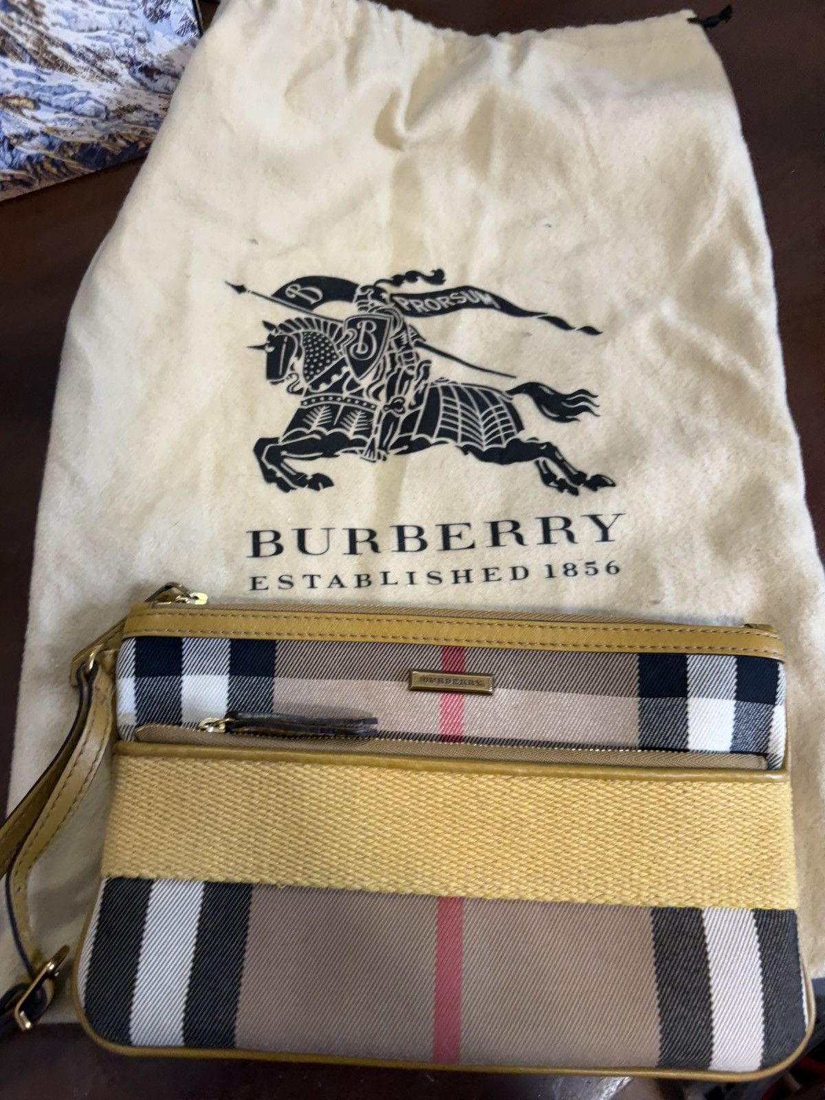 Burberry Burberry Haymarket Check & Yellow Pouch Bag Size ONE SIZE - 4 Thumbnail