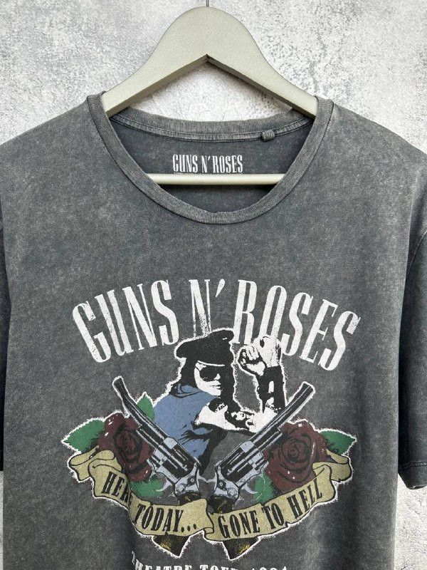 Guns N' Roses Guns N Roses T-Shirt 1991 Theatre Tour Graphic Rock Band Tee Size US L / EU 52-54 / 3 - 4 Thumbnail