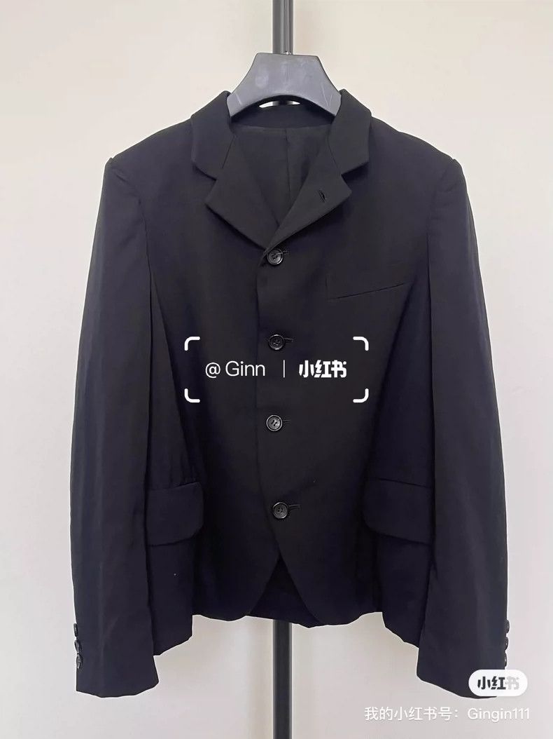 Comme des Garcons Comme Des Garcons Wear a suit jacket on both sides. Size S / US 4 / IT 40 - 6 Thumbnail