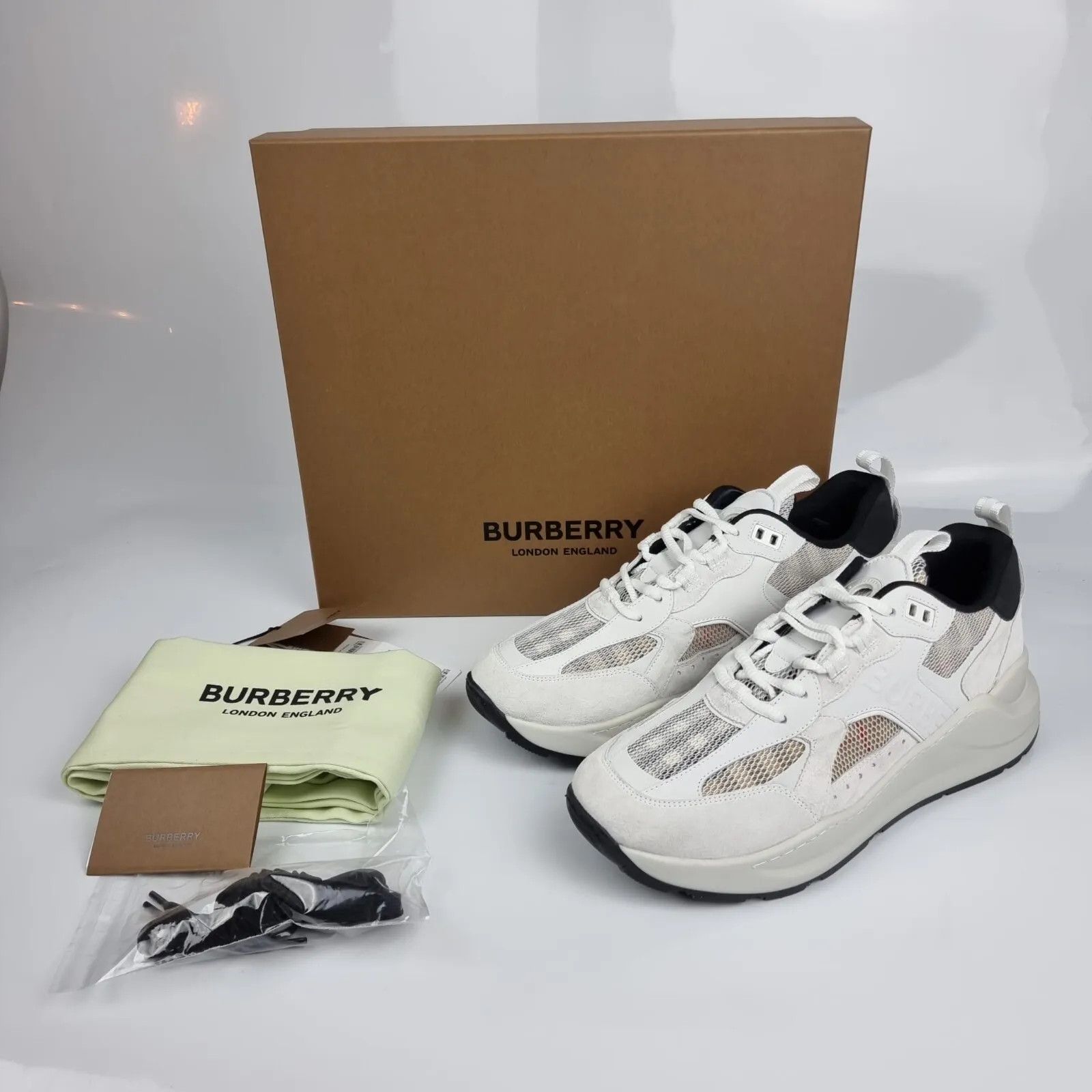 Burberry Men's Sean White And Beige Sneakers New