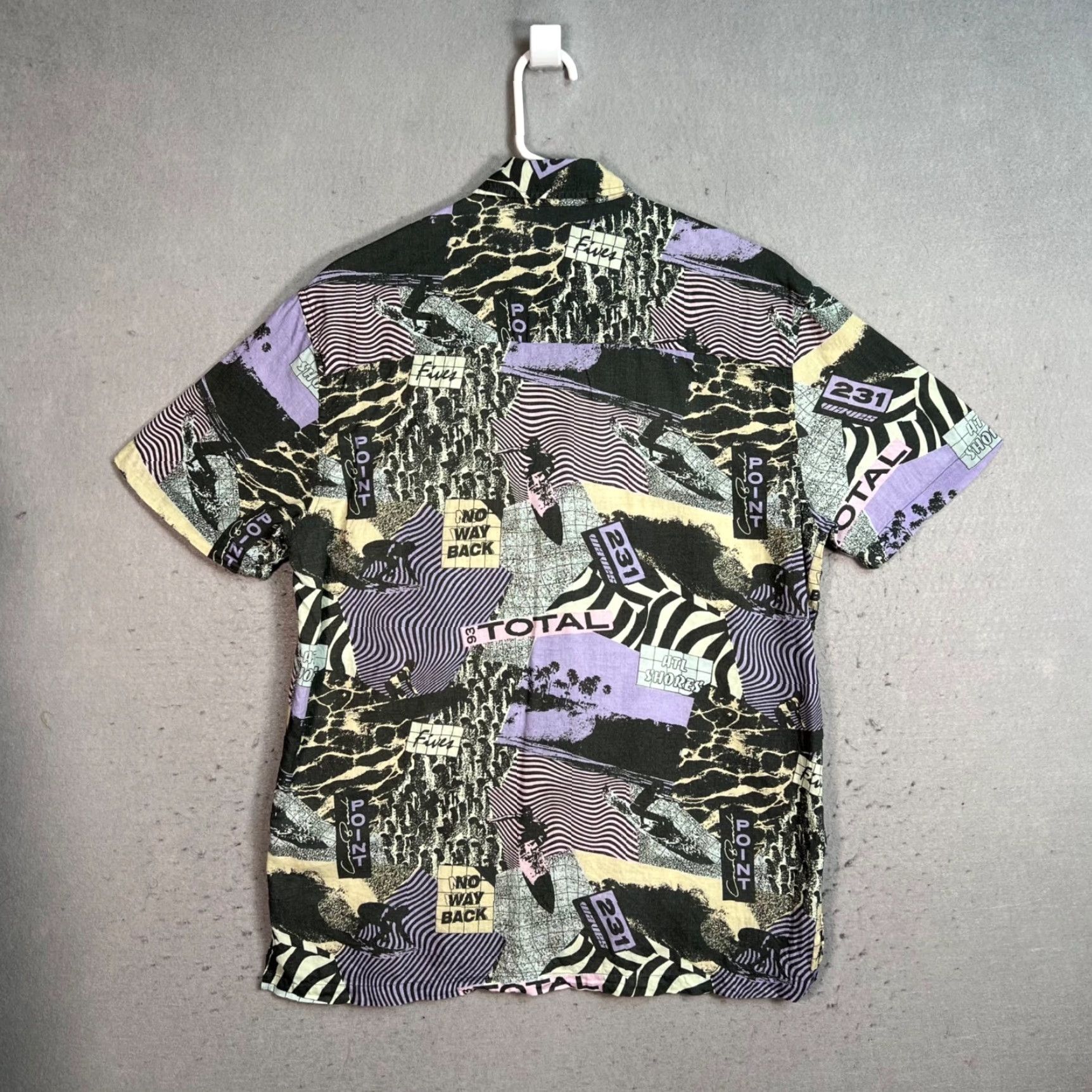 Topman VINTAGE Topman Graphic Print Button-Up Shirt Short Sleeve Adult Medium Purple Mens Size US M / EU 48-50 / 2 - 2 Thumbnail