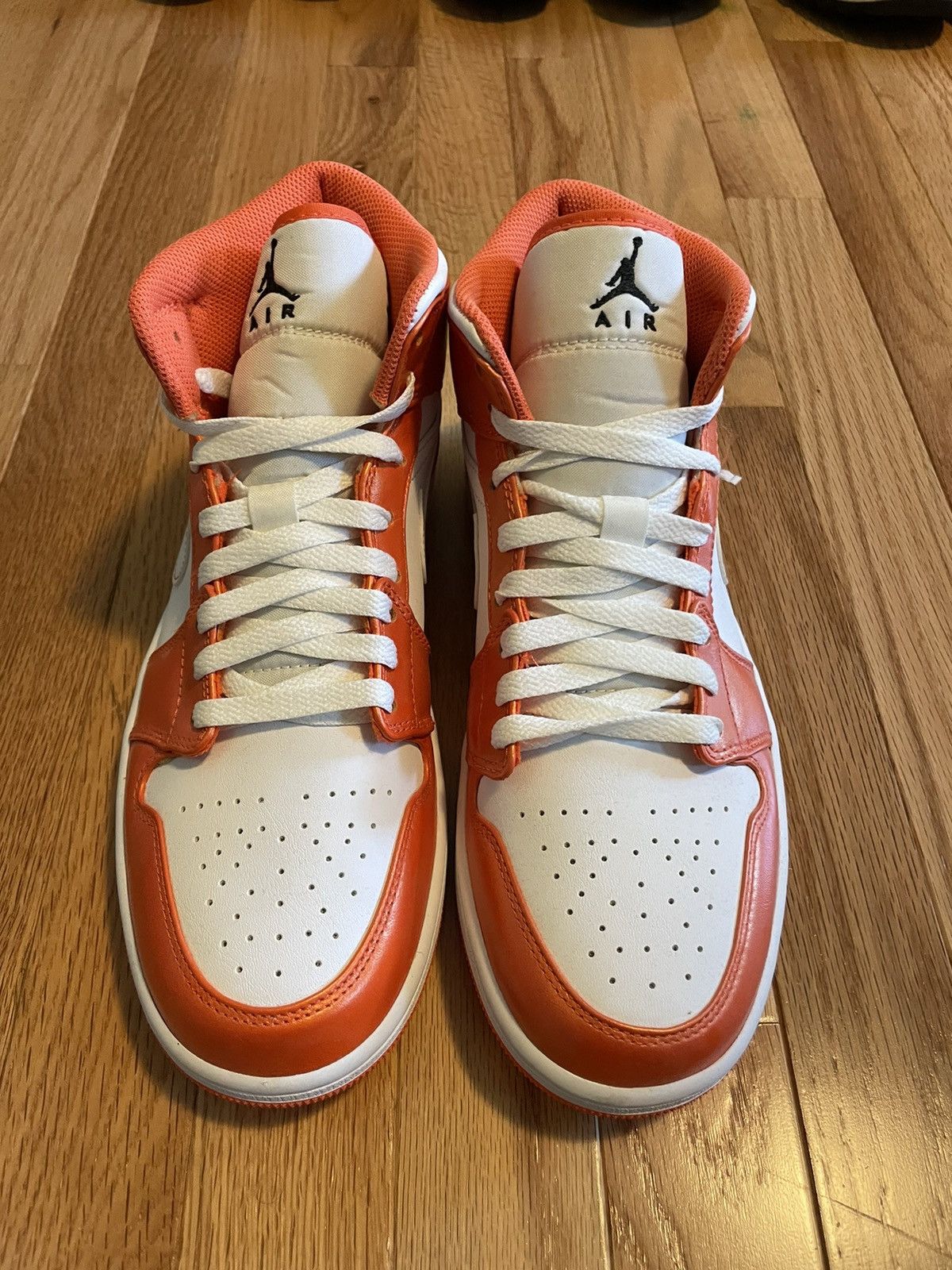 Jordan Brand × Nike Jordan 1 Mid Electro Orange Size US 9 / EU 42 - 3 Thumbnail