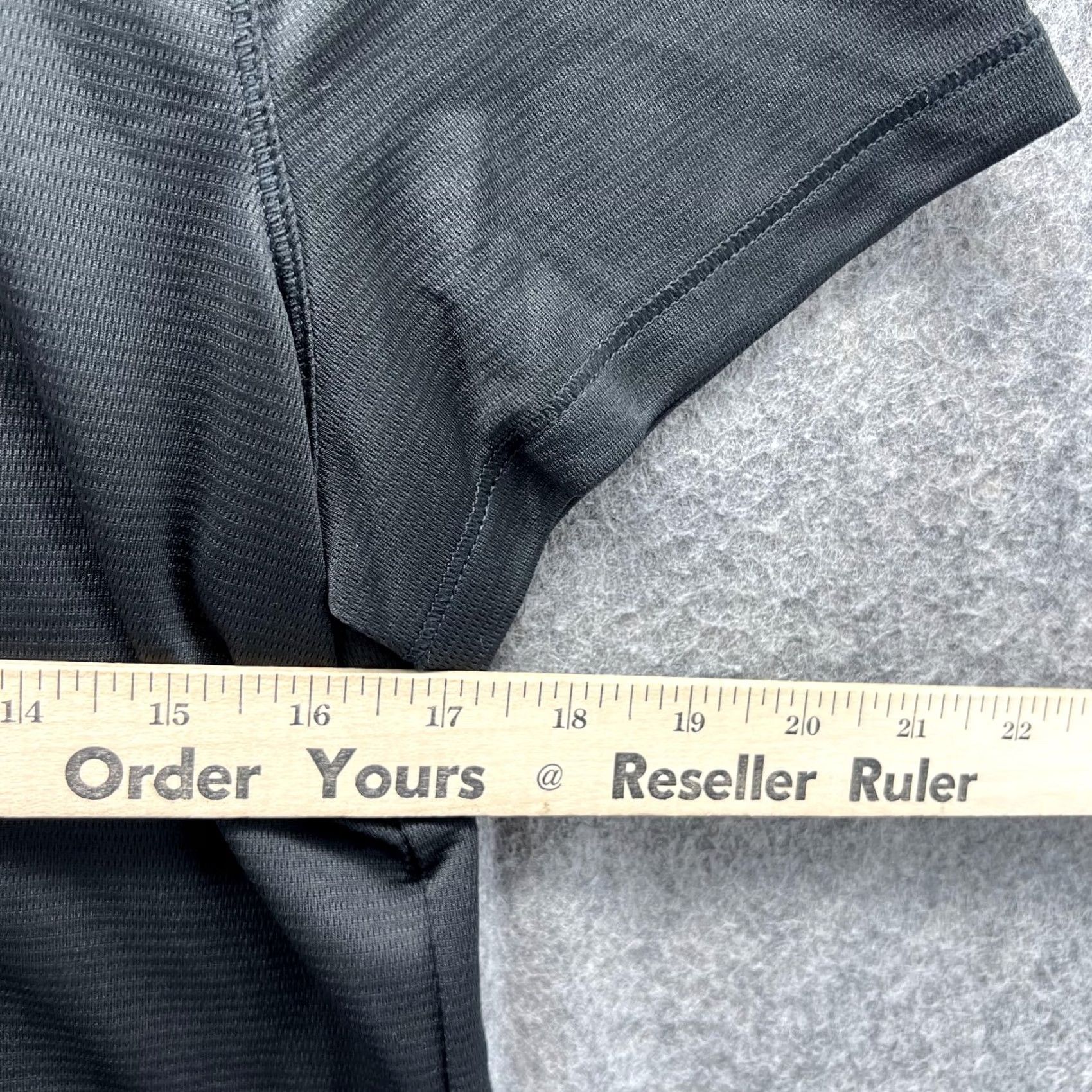 Vintage Reel legends Shirt Women Large Black Athletic Fit V-Neck Short Sleeve Polyester Knit Casual Shirt Womens L Black Name brand: Reel legends Size L / US 10 / IT 46 - 7 Thumbnail