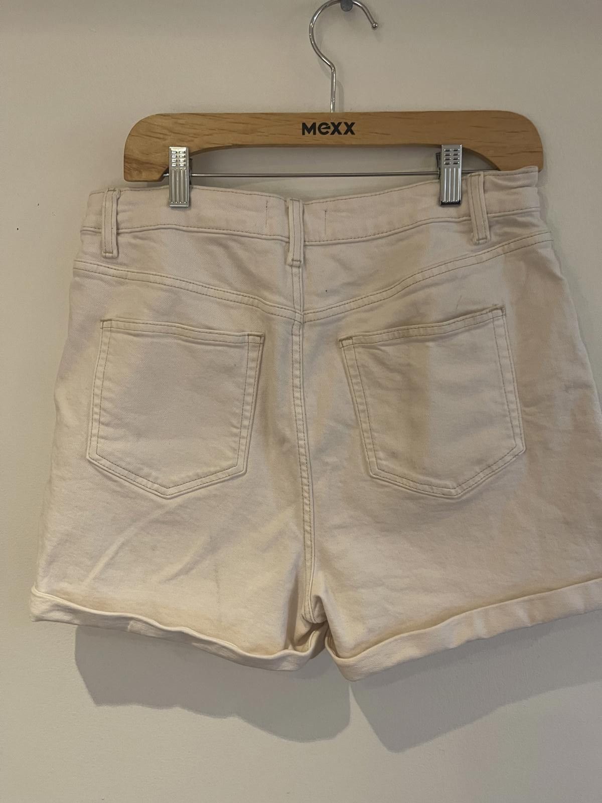 NEXT Next Cream denim shorts Size 36" / US 14 / IT 50 - 2 Thumbnail