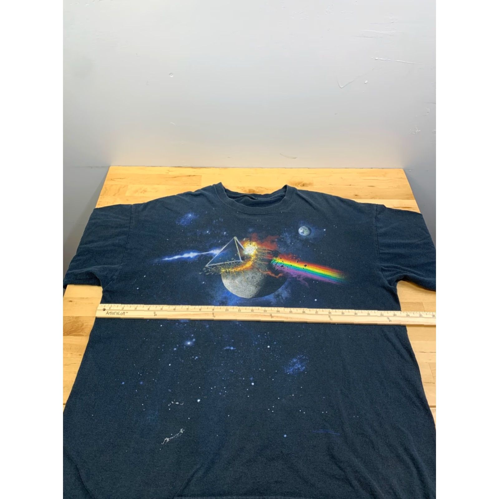Vintage **Dark Side of the Moon Pink Floyd Black XL Rock Band Shirt** User: **Pink Floyd Dark Side of the Moon Black XL Rock Band Shirt** Size US XL / EU 56 / 4 - 7 Thumbnail