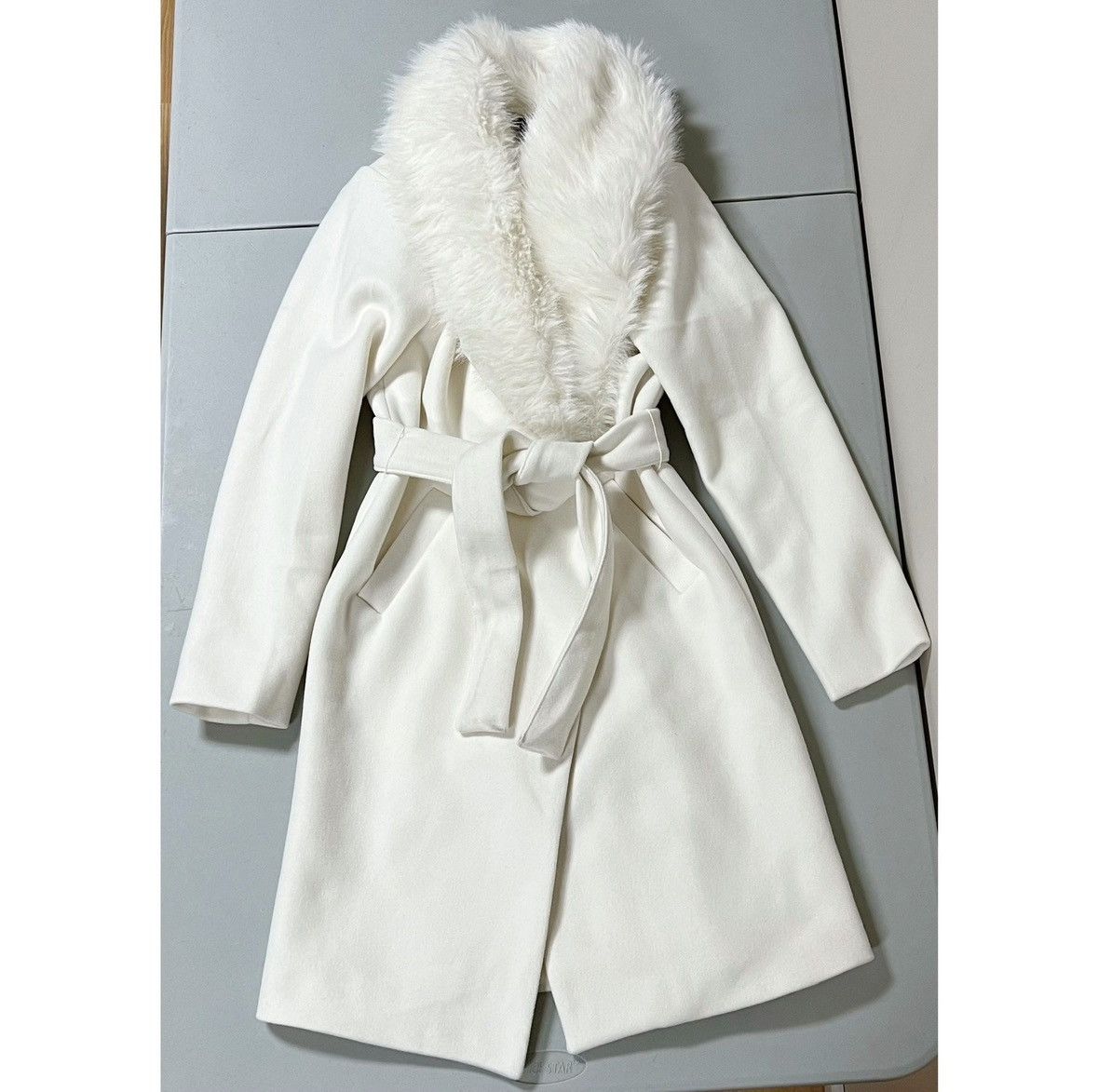 Vintage White Fur Wool Belted Jacket Winter Coat Outerwear Size S 🤍 Size S / US 4 / IT 40 - 2 Thumbnail