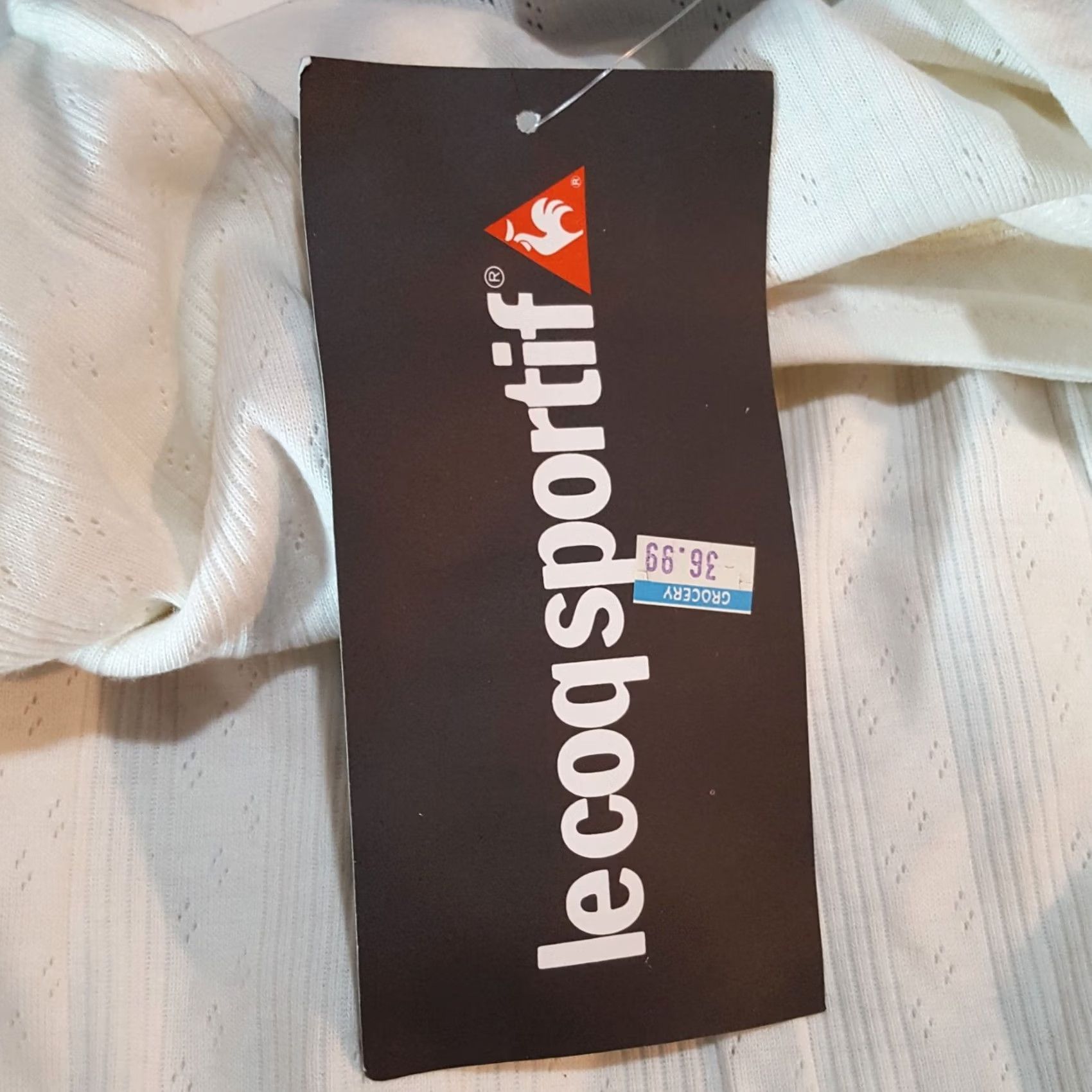 Le Coq Sportif VINTAGE Le Coq Sportif Athletic White V-Neck Women's M Short Sleeve T Shirt Top Size M / US 6-8 / IT 42-44 - 7 Thumbnail