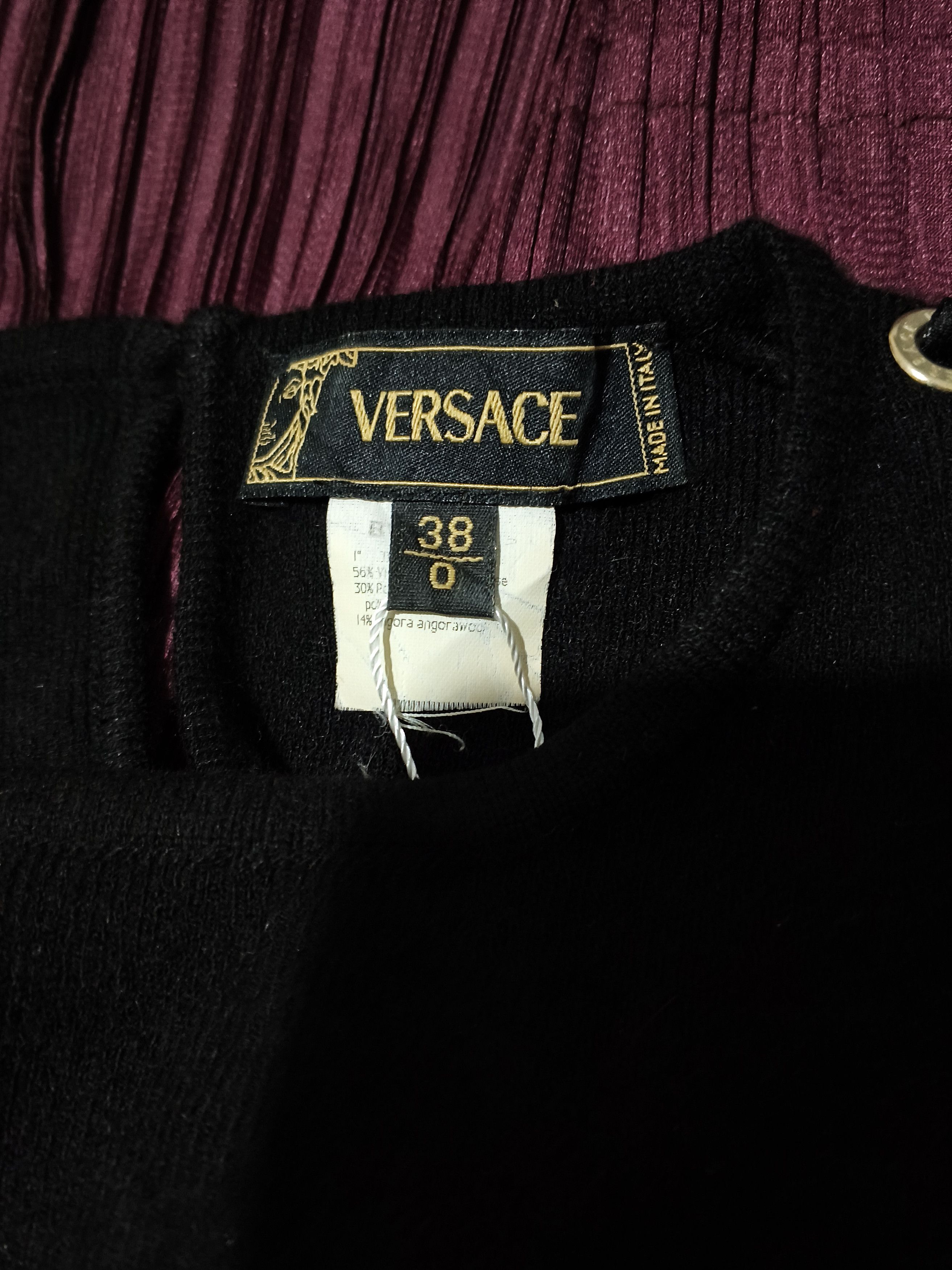 Versace Y2K Versace Gothic Luxury Sleeveless Knit Top Black Size XS / US 0-2 / IT 36-38 - 7 Thumbnail