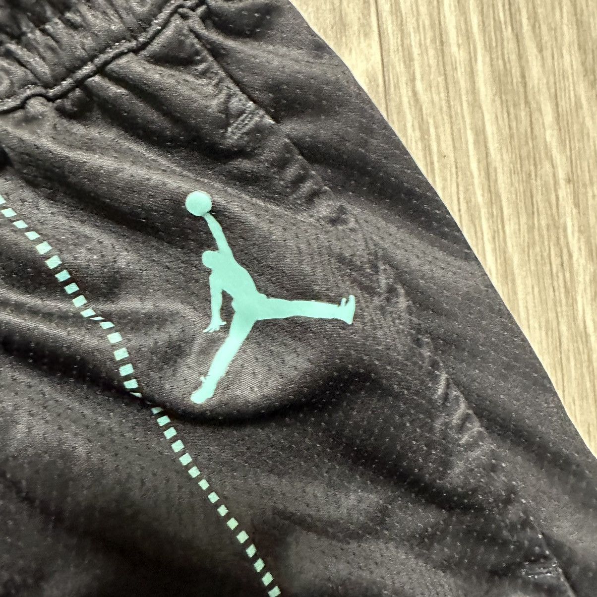 NBA × Nike Authentic Charlotte Hornets Black Shorts Size US 38 / EU 54 - 5 Thumbnail