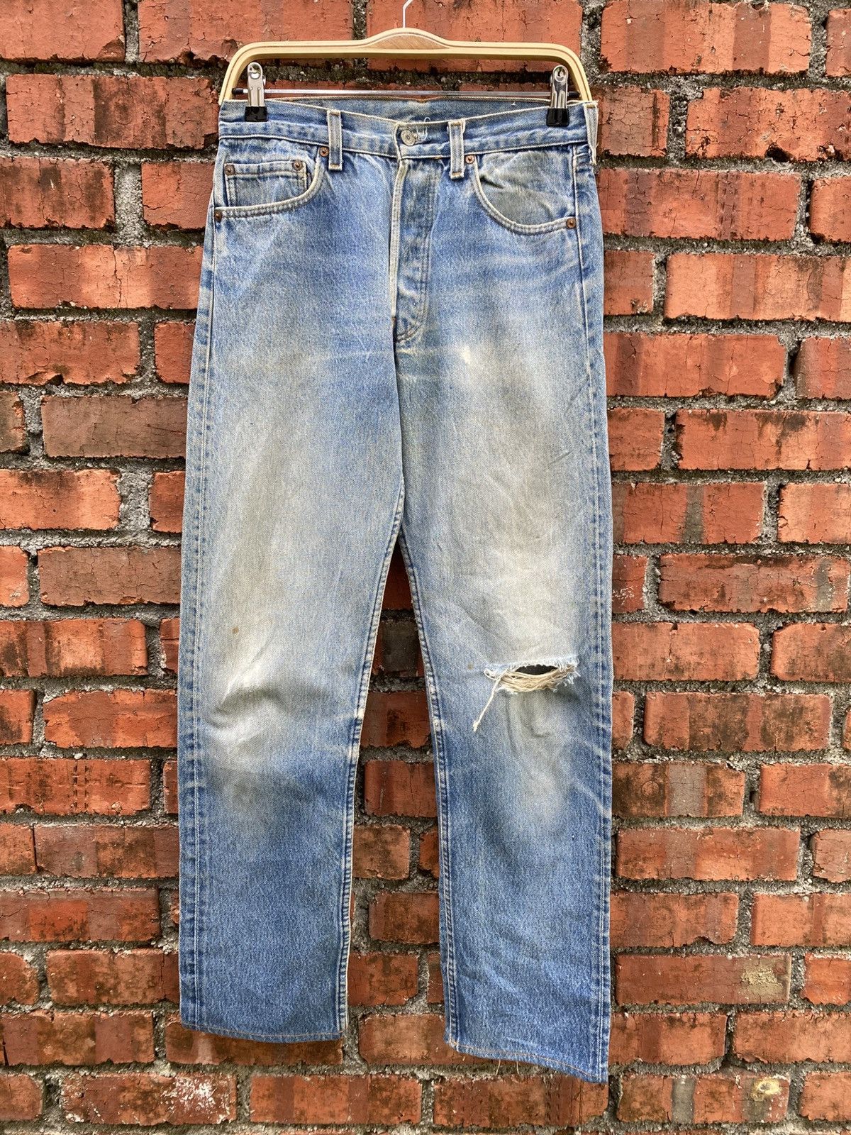 W30x30.5 Vintage levi's 501 distressed made in usa