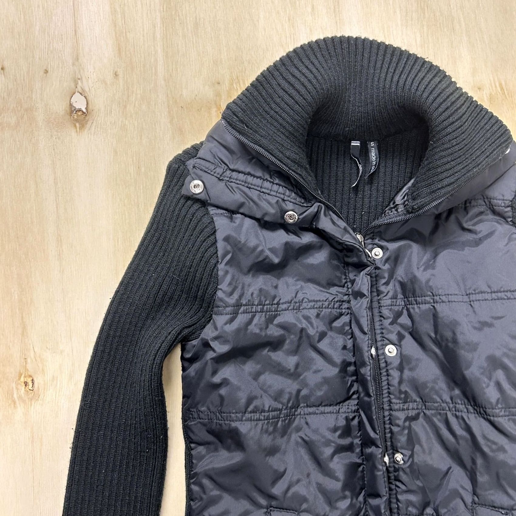 Vintage Takeout Sweater Women Small Black Quilted Puffer Full Zip Ribbed Knit Jacket Size S / US 4 / IT 40 - 3 Thumbnail