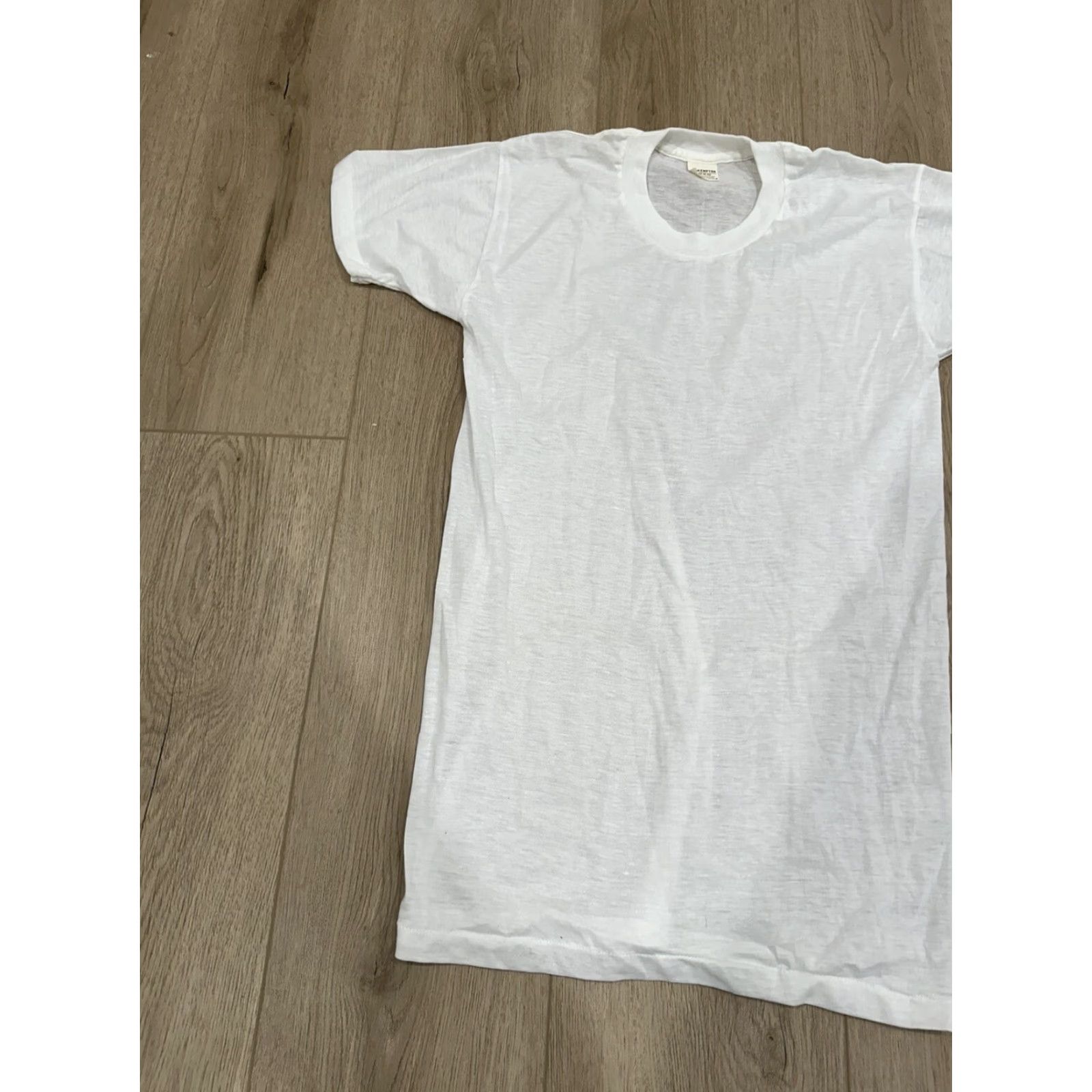 Vintage VINTAGE Kempton T Shirt White 1970s M Unisex Short Sleeve Cotton Shirt Mens Womens Size US M / EU 48-50 / 2 - 3 Thumbnail