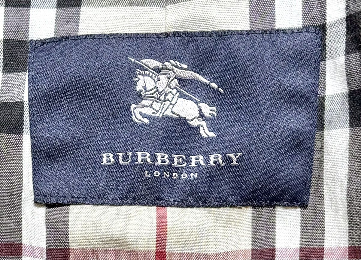 Burberry × Vintage Vintage Women’s Burberry London Nova Check Coat Size 34 Size XXS / US 00 / IT 34 - 17 Thumbnail