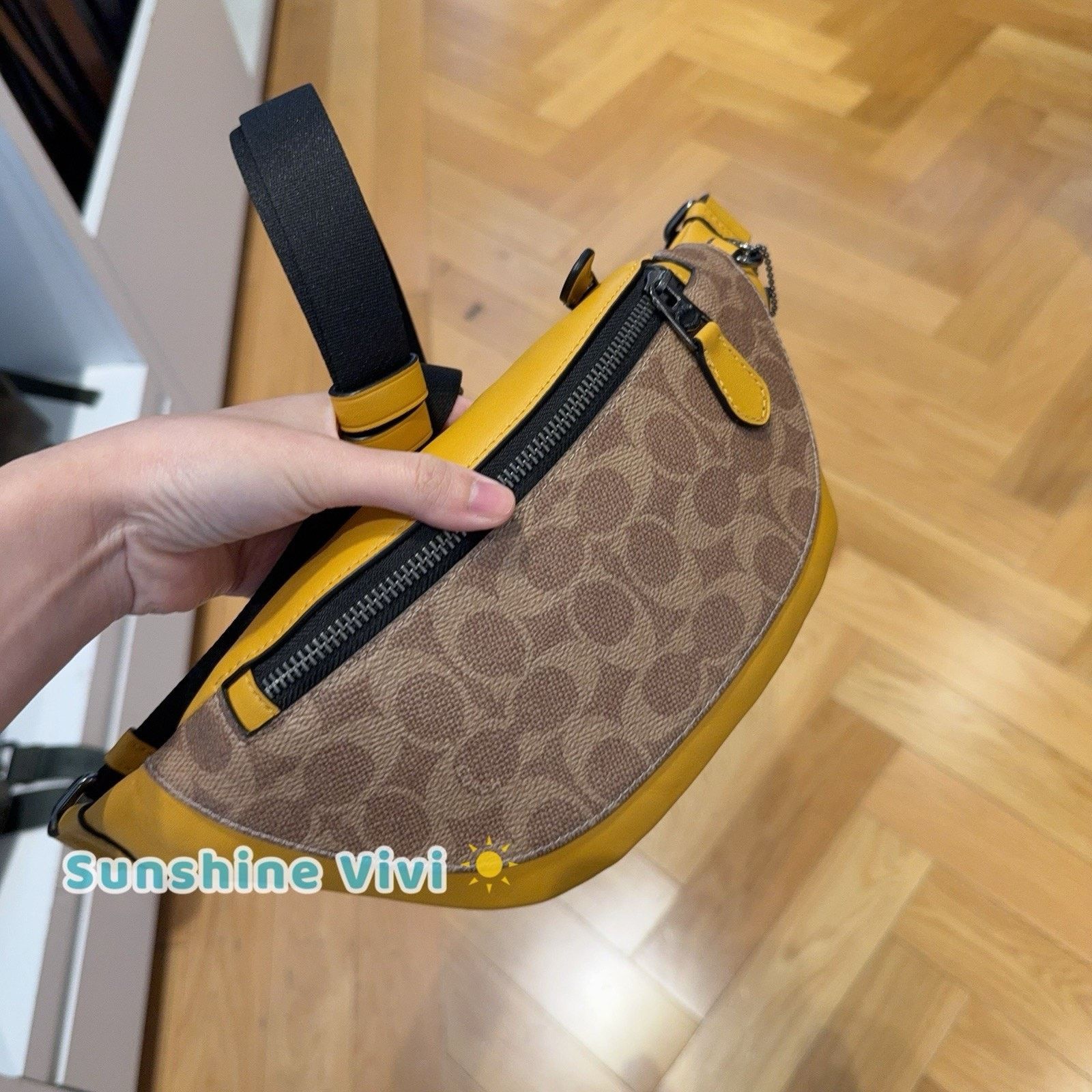 Coach NWT Coach Warren Mini Belt Bag Colorblock Buttercup CAX42 Size ONE SIZE - 4 Thumbnail