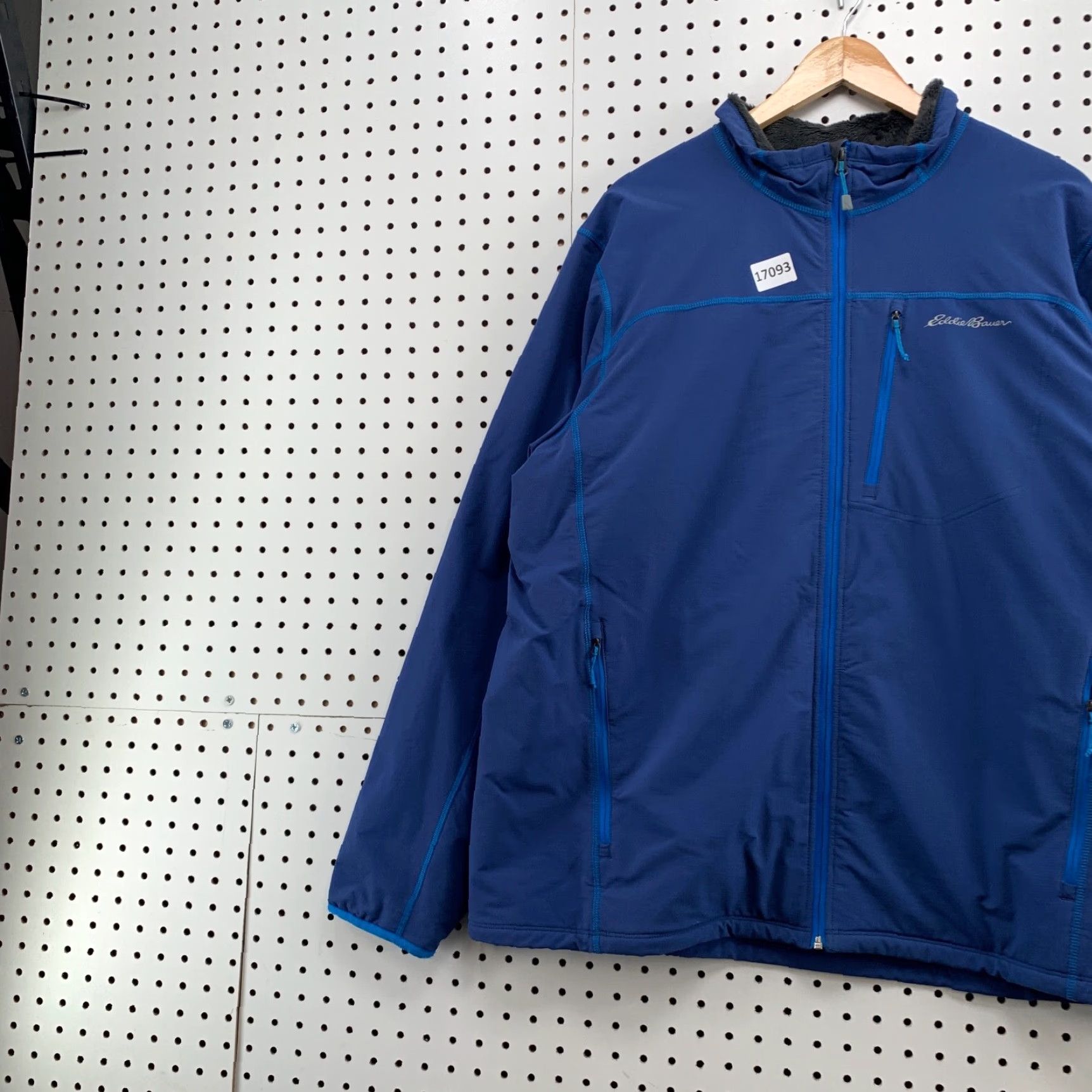 Eddie Bauer Eddie Bauer Jacket Blue Mens XL Full Zip Soft Fleece Sherpa Lined 26X30 Windbreaker Regular Polyester Jacket Mens XL Blue Sherpa Lined Full Zip Size US XL / EU 56 / 4 - 3 Thumbnail