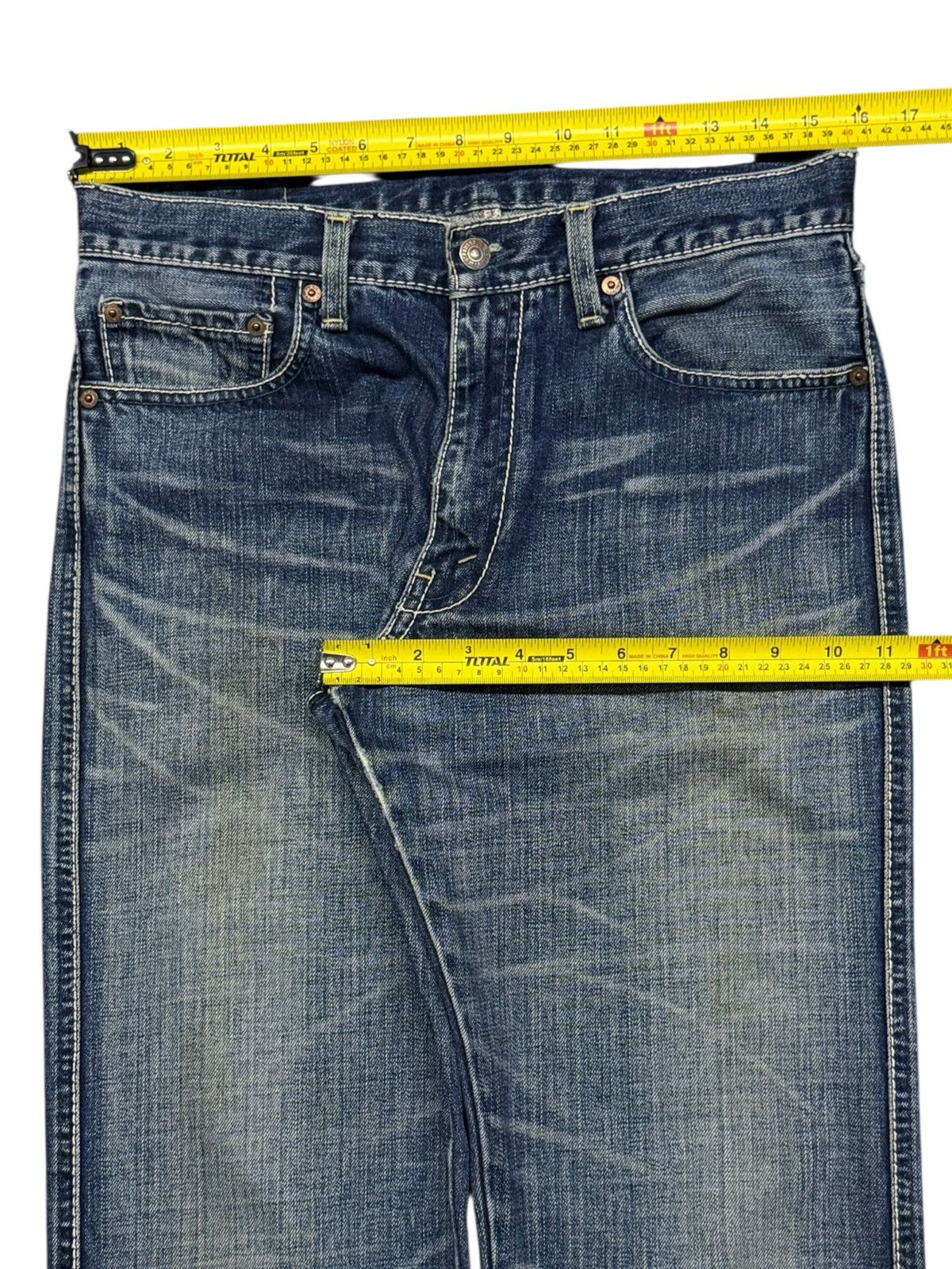 Levi's Vintage 00s Levi’s 505 Denim Jeans | Vintage Faded Y2K Japan Size US 31 - 18 Thumbnail