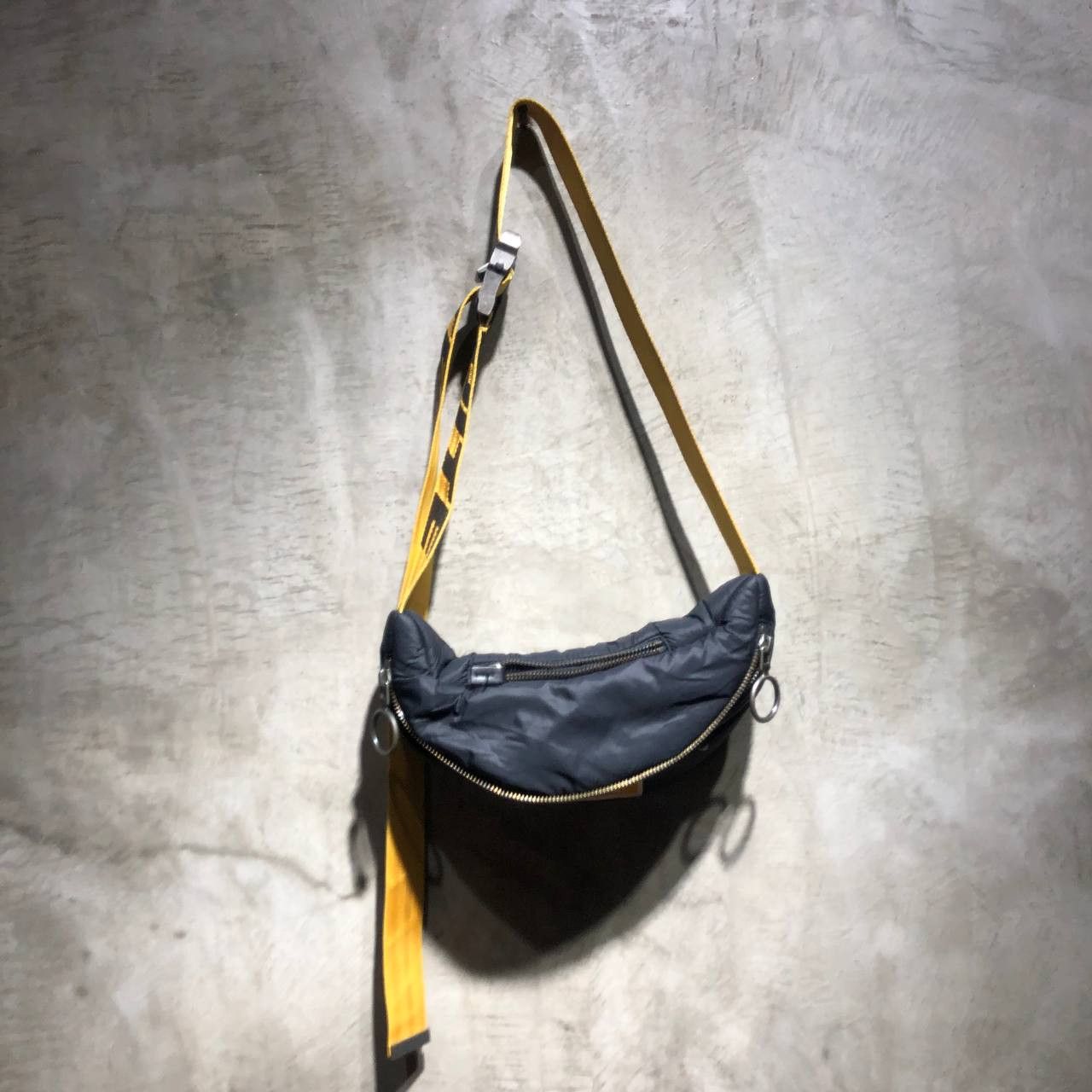Off-White Off-White Appliqued Padded Shell Belt bag Size ONE SIZE - 3 Thumbnail