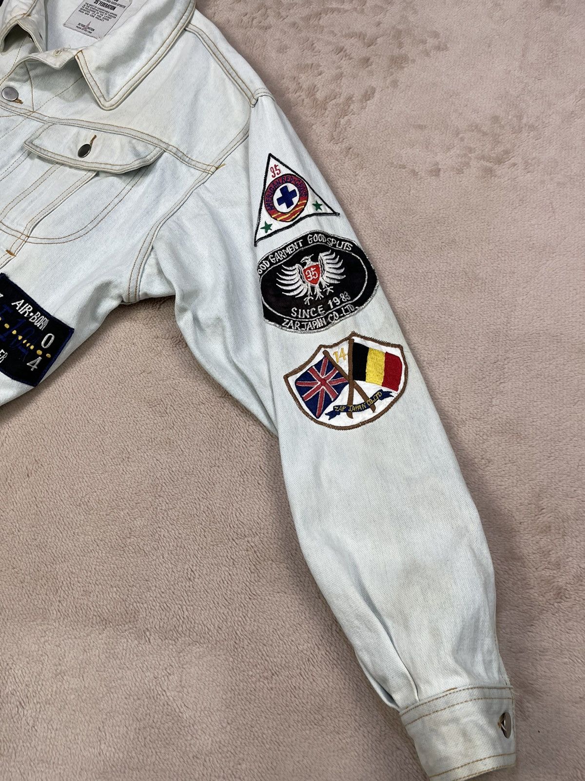 Japanese Brand 35 FEDERATION Patches Washed Denim Jackets Size US L / EU 52-54 / 3 - 5 Thumbnail