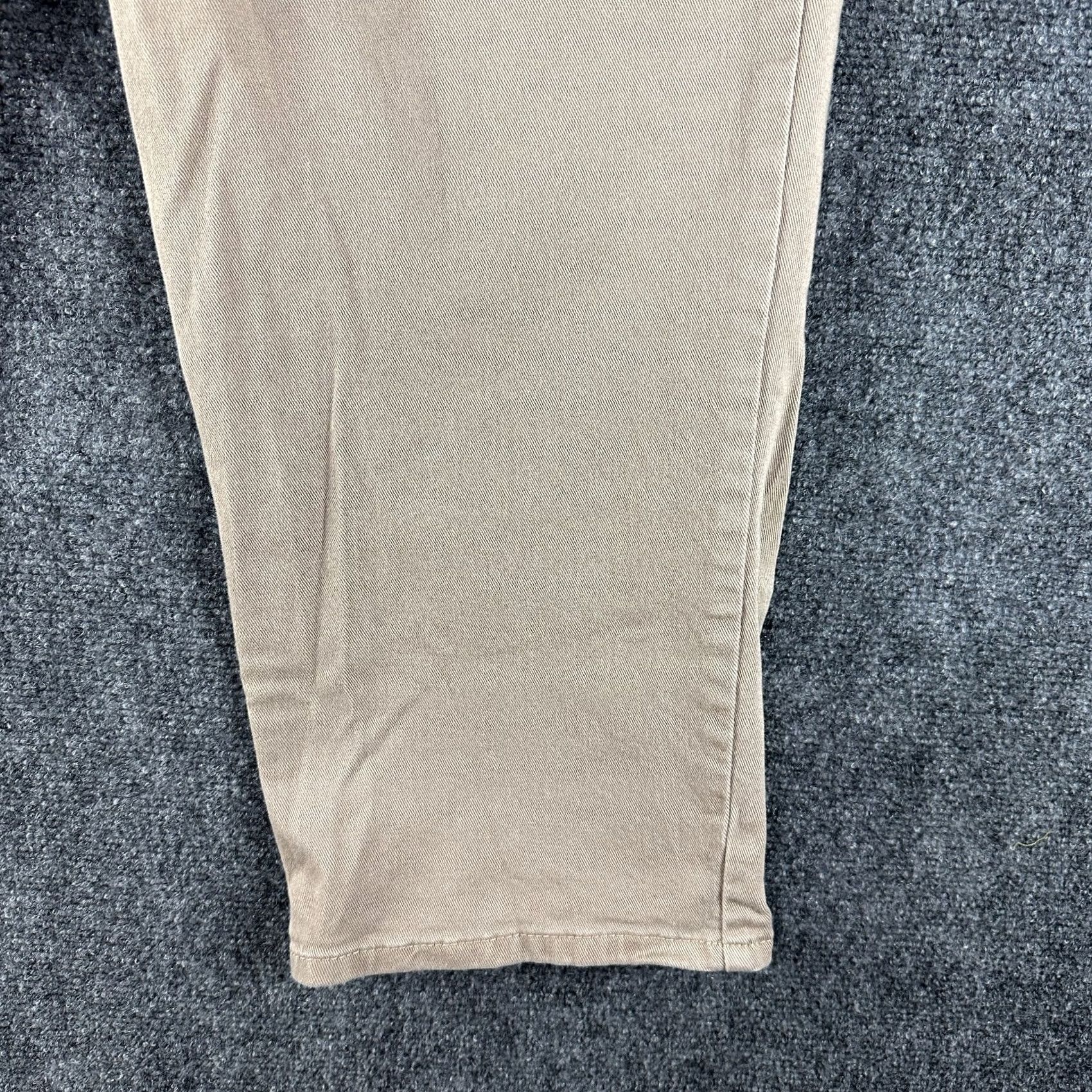 Gloria Vanderbilt Gloria Vanderbilt Jeans Womens 22W Amanda Tan Cotton Stretch Size 40" / US 18 - 2 Thumbnail