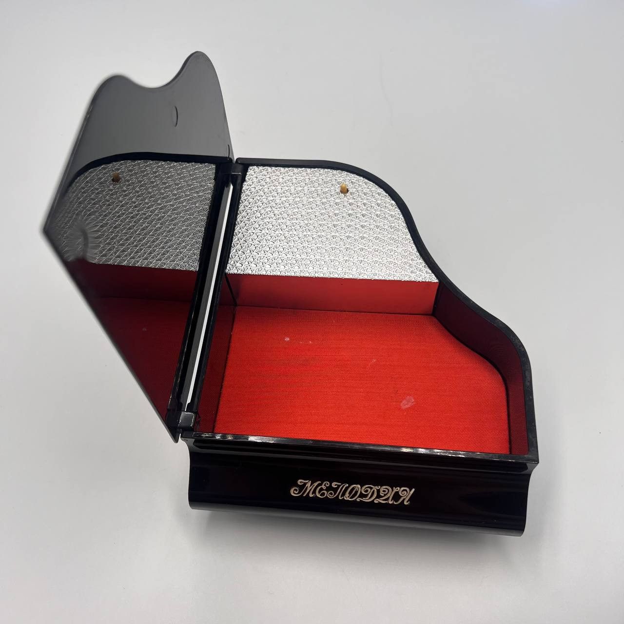 Vintage 1970s Vintage Soviet Music Box trinket Box Souvenir Working Size ONE SIZE - 7 Thumbnail