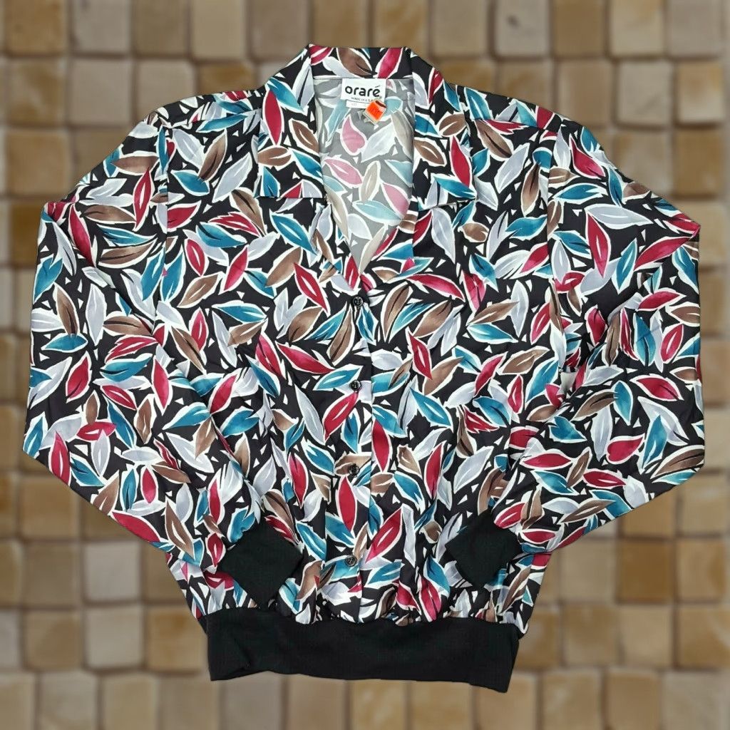 Vintage VINTAGE Orare Sweatshirt Women's Size 10 Long Sleeve Collared Button Up Leaf Floral 80s 90s Retro Top Size L / US 10 / IT 46 - 1 Thumbnail