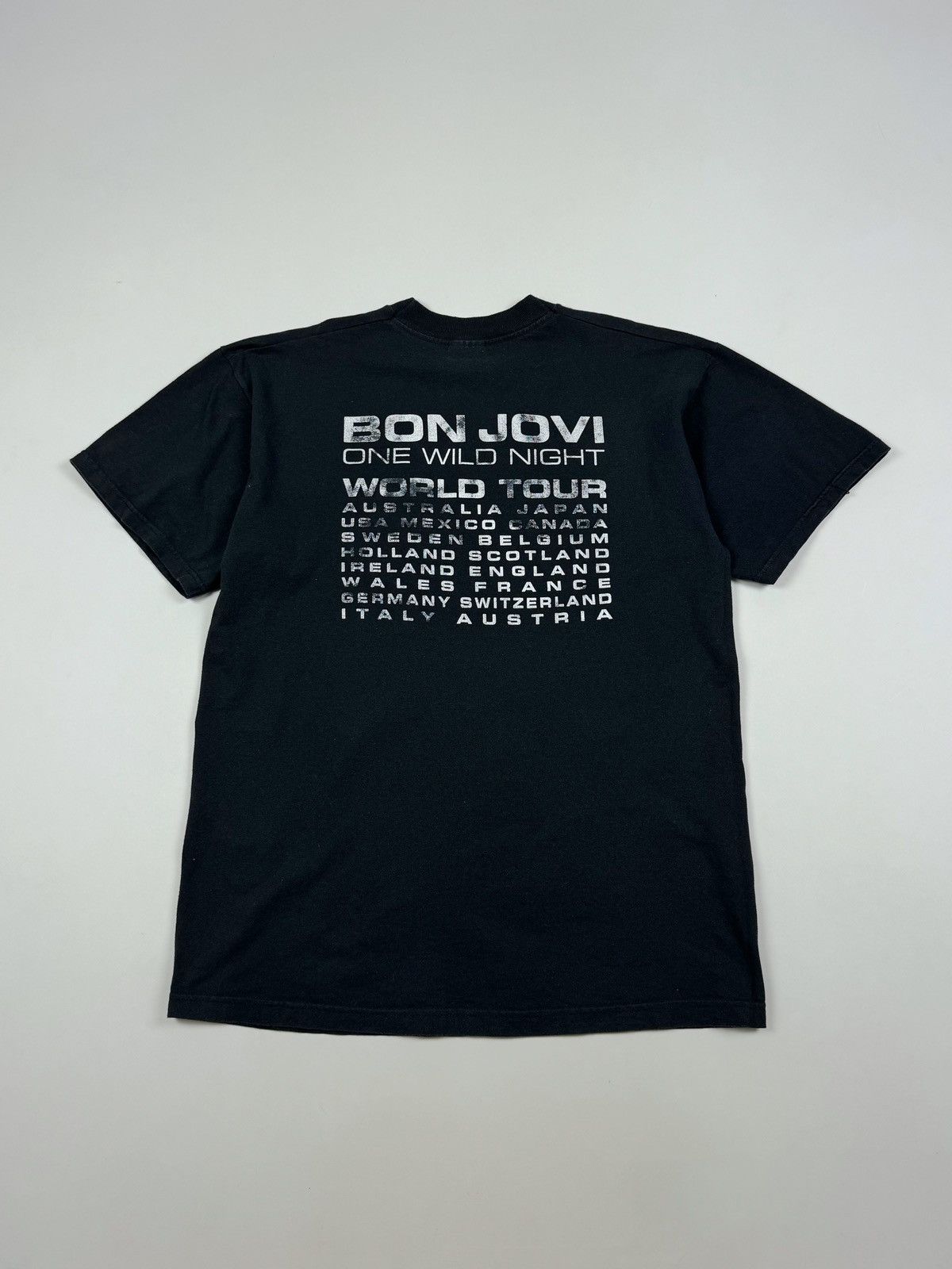 Band Tees 2001 Faded Bon Jovi One Wild Night World Tour T-Shirt Size US L / EU 52-54 / 3 - 8 Thumbnail