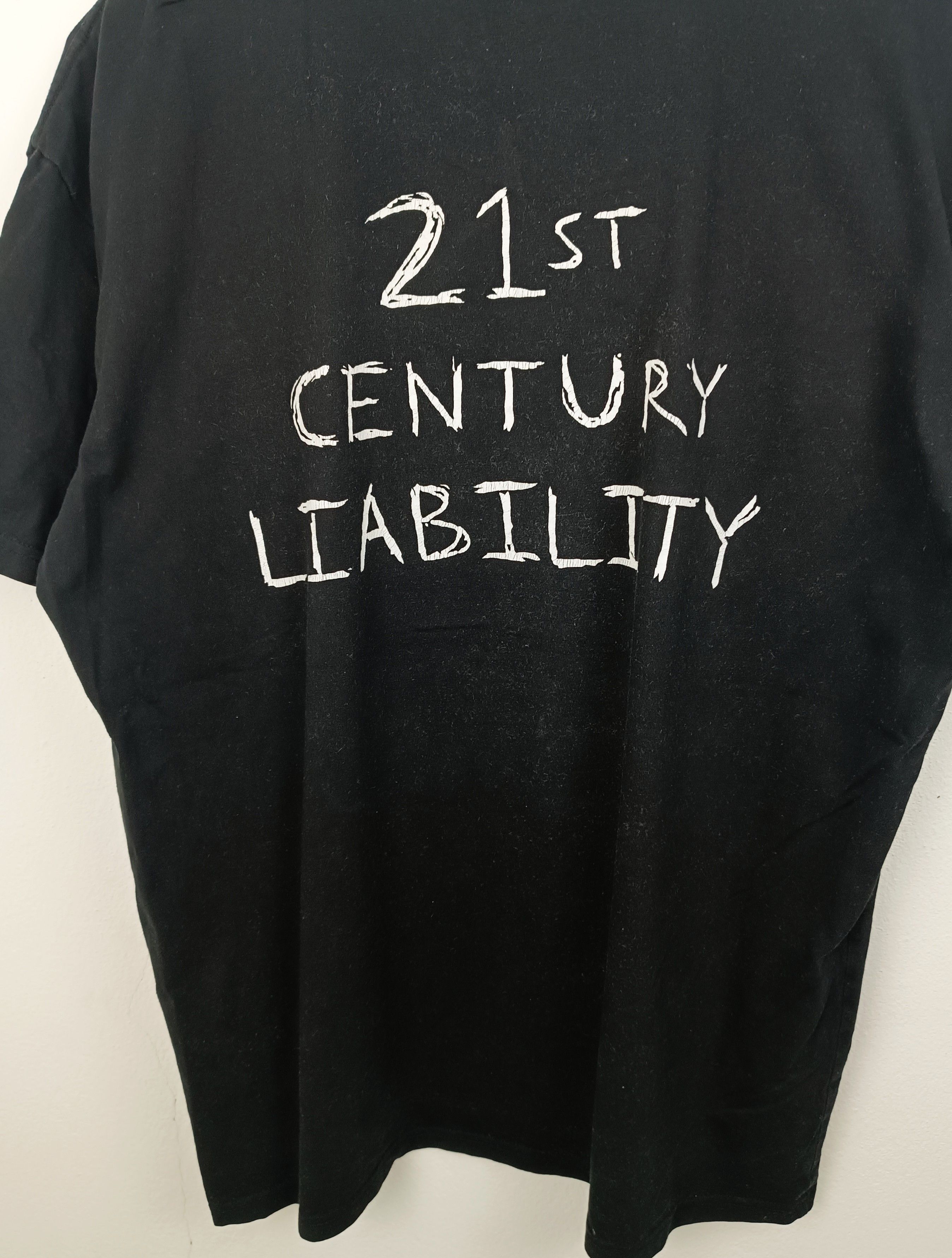 Band Tees VINTAGE YUNGBLUD 21ST CENTURY LIABILITY PUNK ROCK 182 41 TEE Size US XL / EU 56 / 4 - 15 Thumbnail