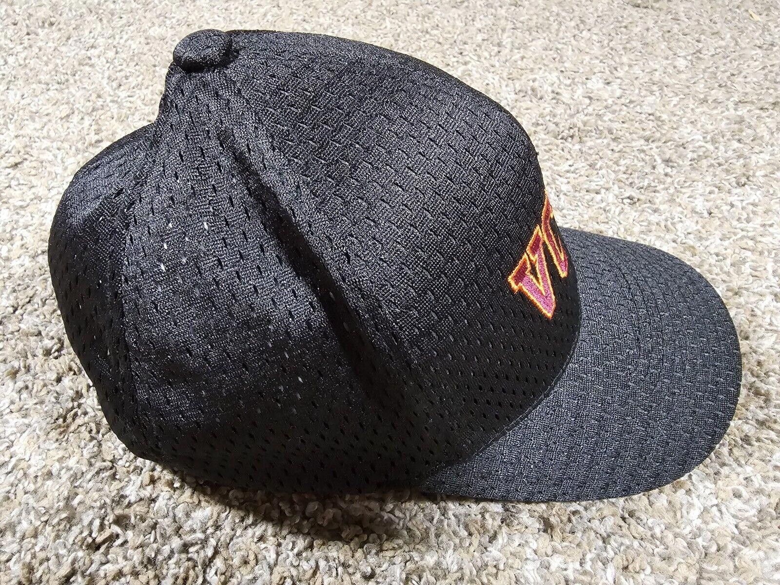Designer VCOM hat Jersey Mesh Flexfit YUPOONG Volcom? Approx 7 1/4 Size ONE SIZE - 4 Thumbnail