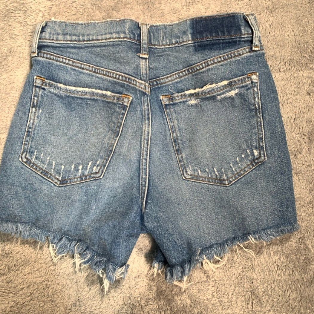 Abercrombie & Fitch Abercrombie & Fitch Mom Short High Rise Blue Jean Shorts 26 Women 4" Blue Denim Shorts Womens Size 26" / US 2 / IT 38 - 6 Thumbnail