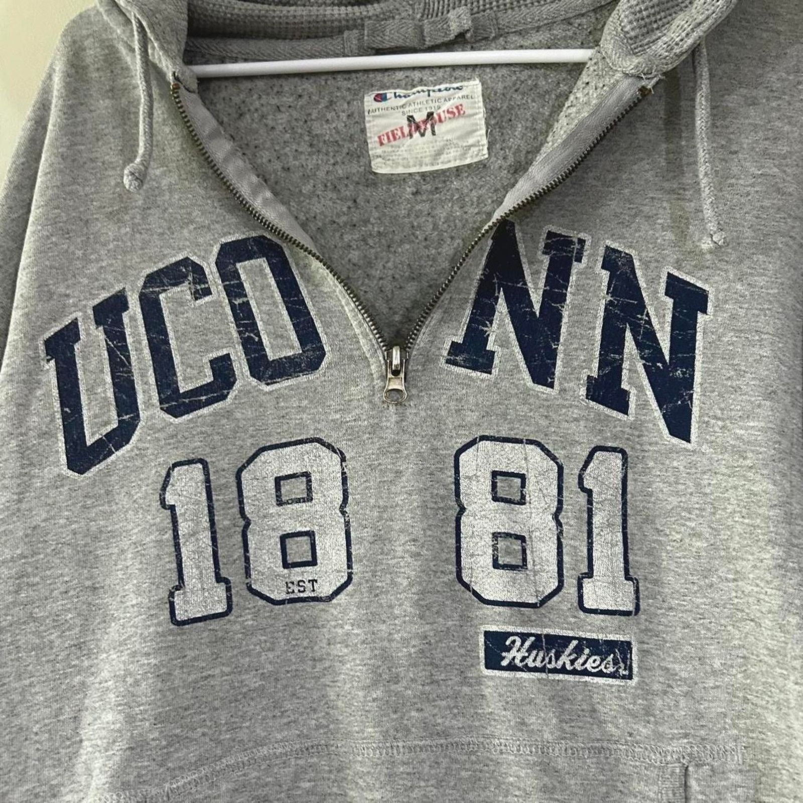 Champion Champion UConn Huskies Half Zip Hoodie Size US M / EU 48-50 / 2 - 2 Thumbnail