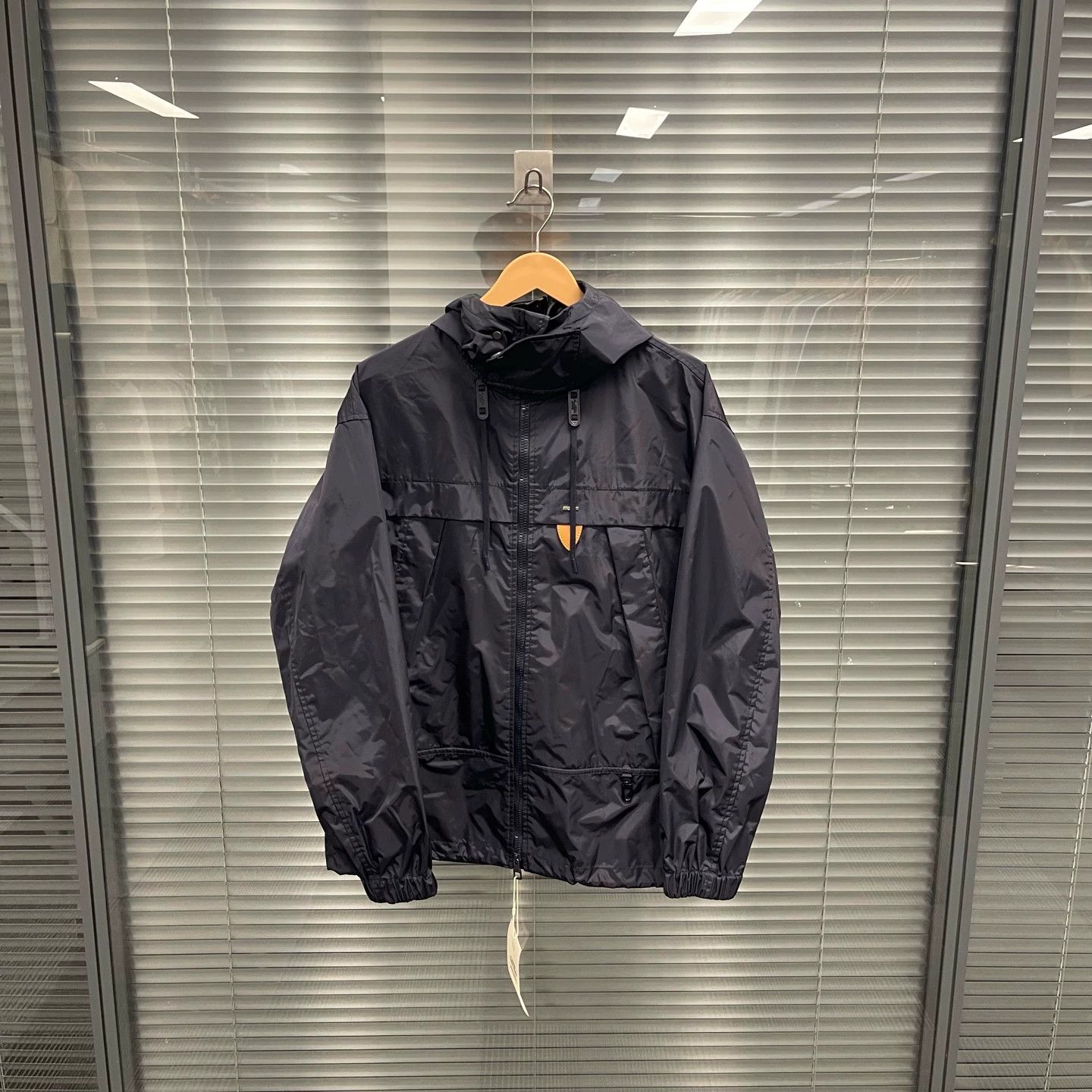 Louis Vuitton LV Multi-Pocket No Tags 46 95 New Jacket Size US S / EU 44-46 / 1 - 1 Thumbnail
