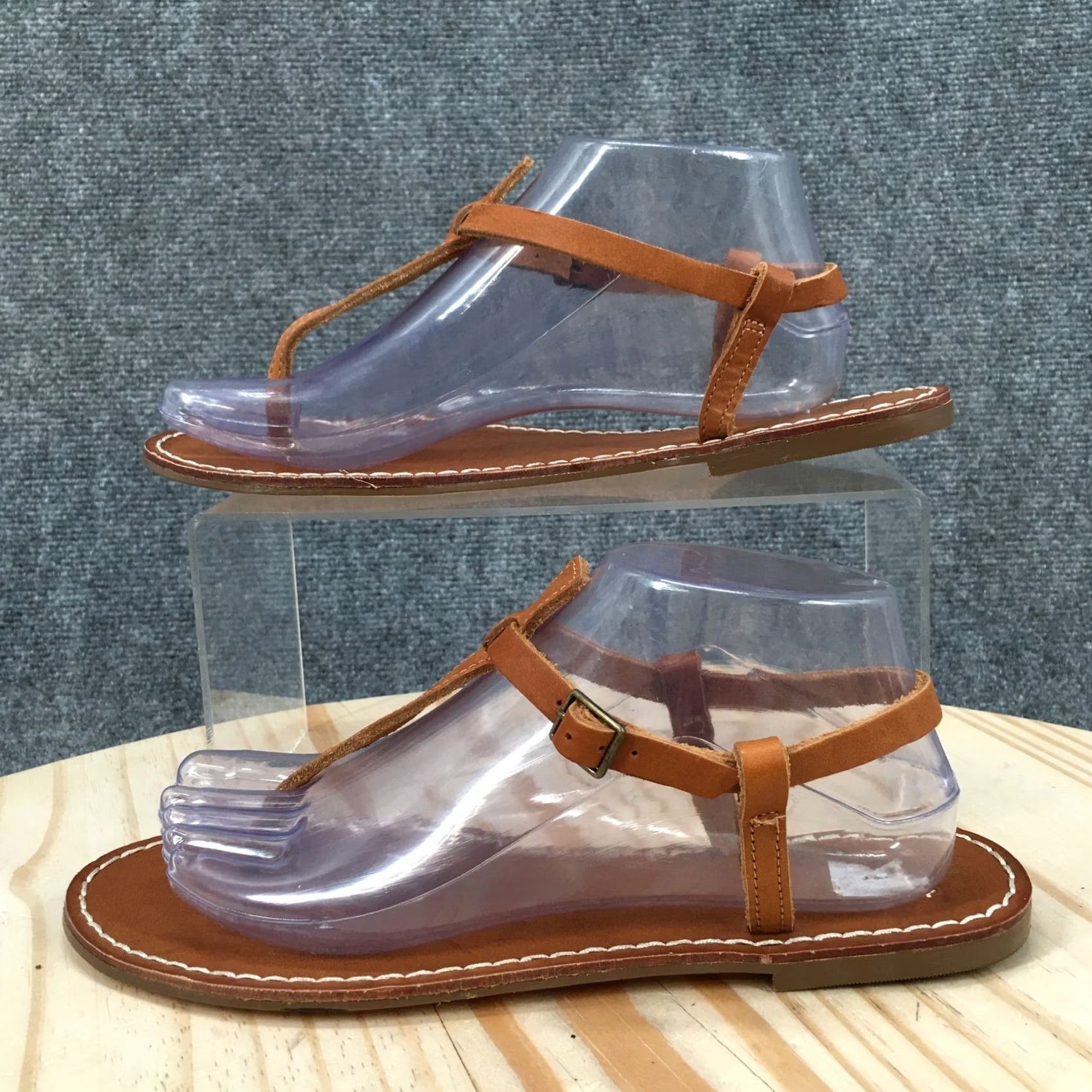 Gap GAP Sandals Womens 8.5 Natural T Strap Thong Brown Leather Buckle Casual Womens Size US 9 / IT 39 - 2 Thumbnail