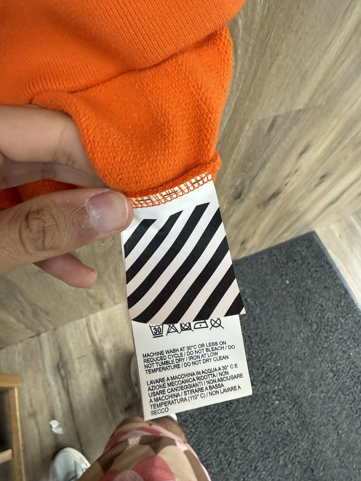 Off-White Off White Orange Crewneck Size US L / EU 52-54 / 3 - 6 Thumbnail