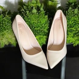 The Unbranded Brand Lady Baer Women Pointed Toe Heels Beige Stilettos Ladies 9 Size US 9 / IT 39 - 1 Thumbnail
